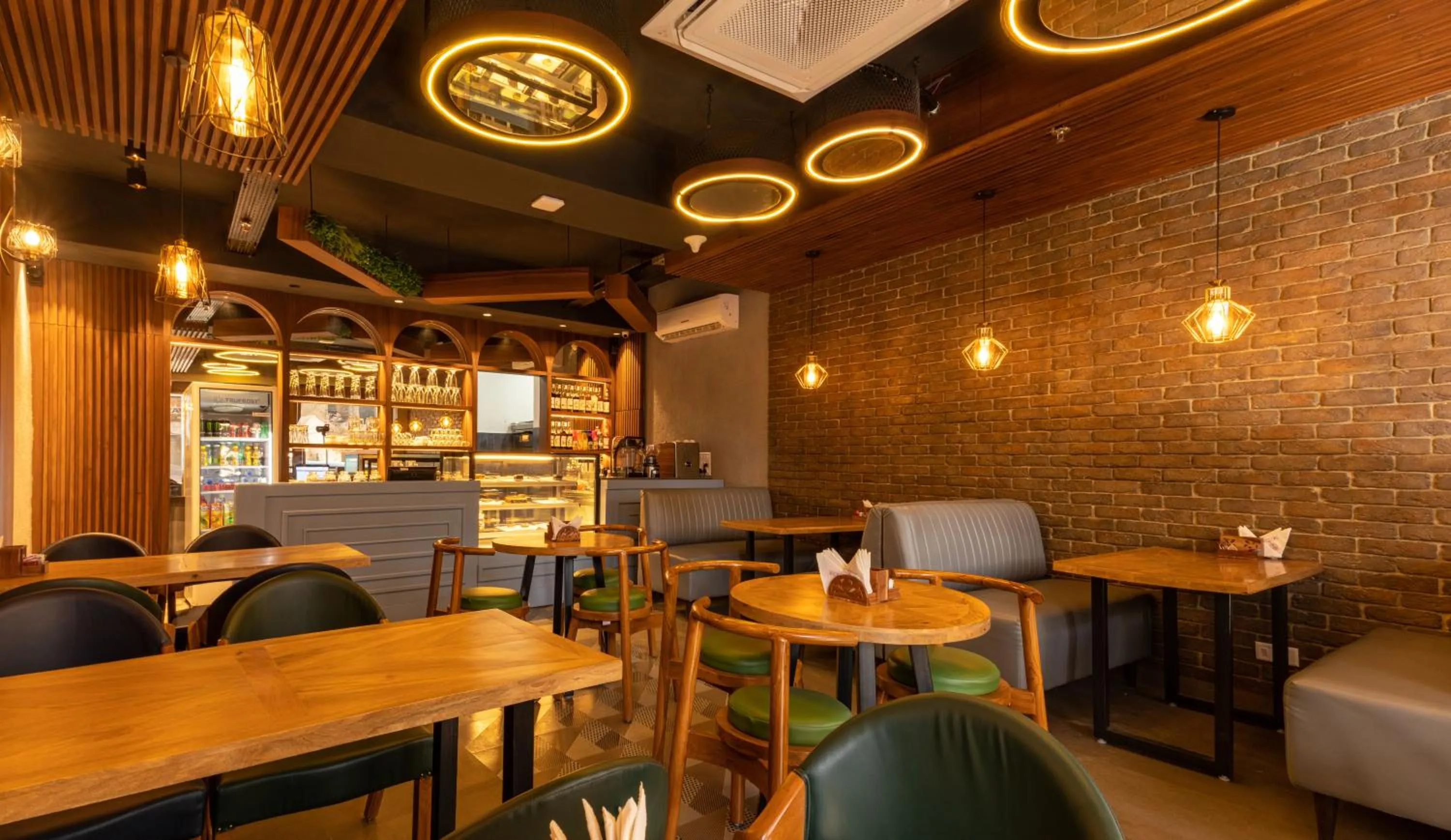 Restaurant/places to eat in Hotel The Savode - Just 2 Mins From Golden Temple Amritsar