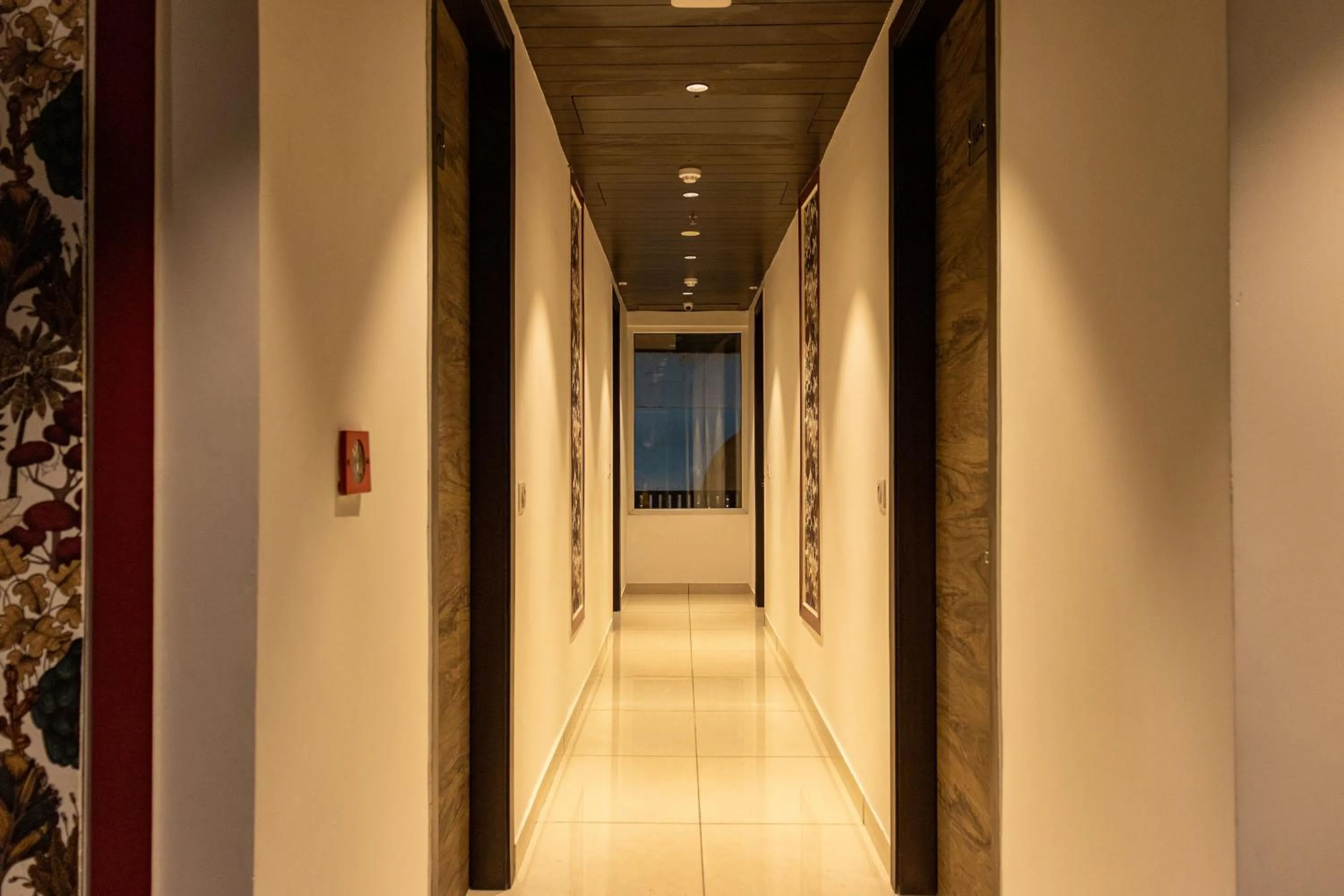 Lobby or reception in Hotel The Savode - Just 2 Mins From Golden Temple Amritsar