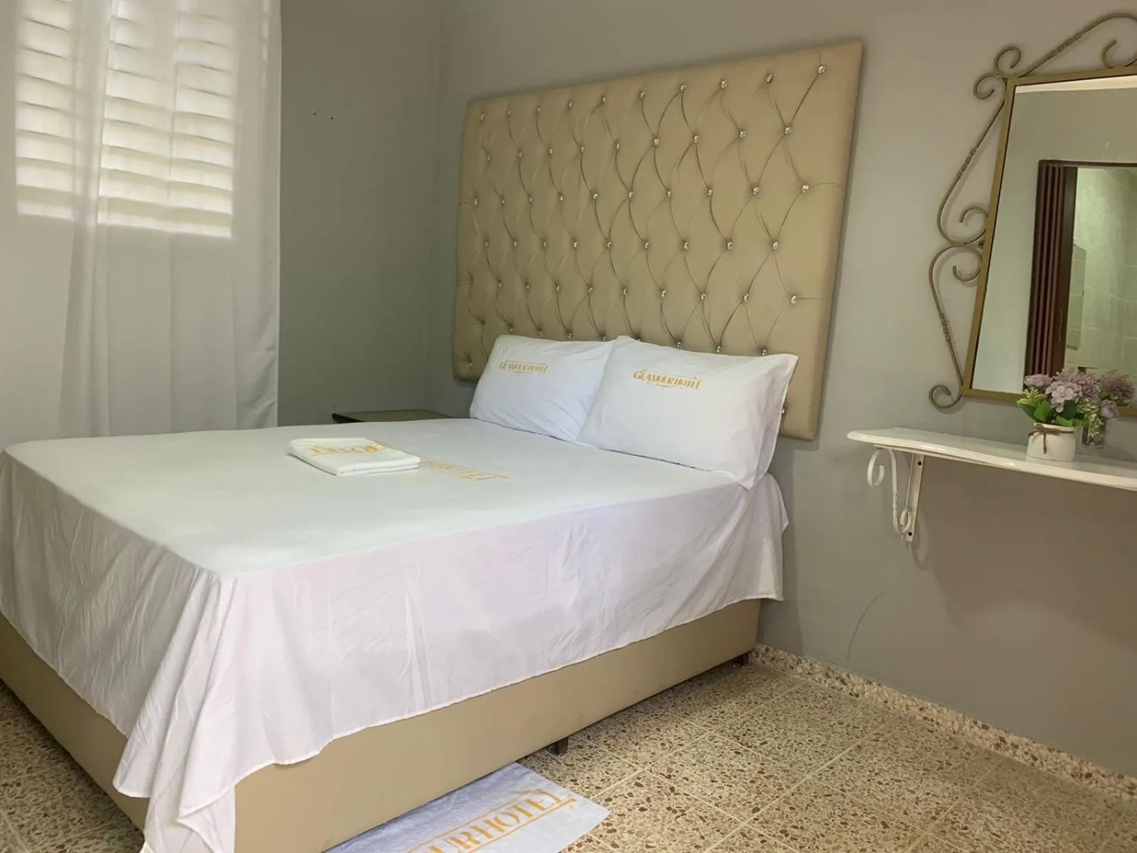 Bed in Glamour Hotel