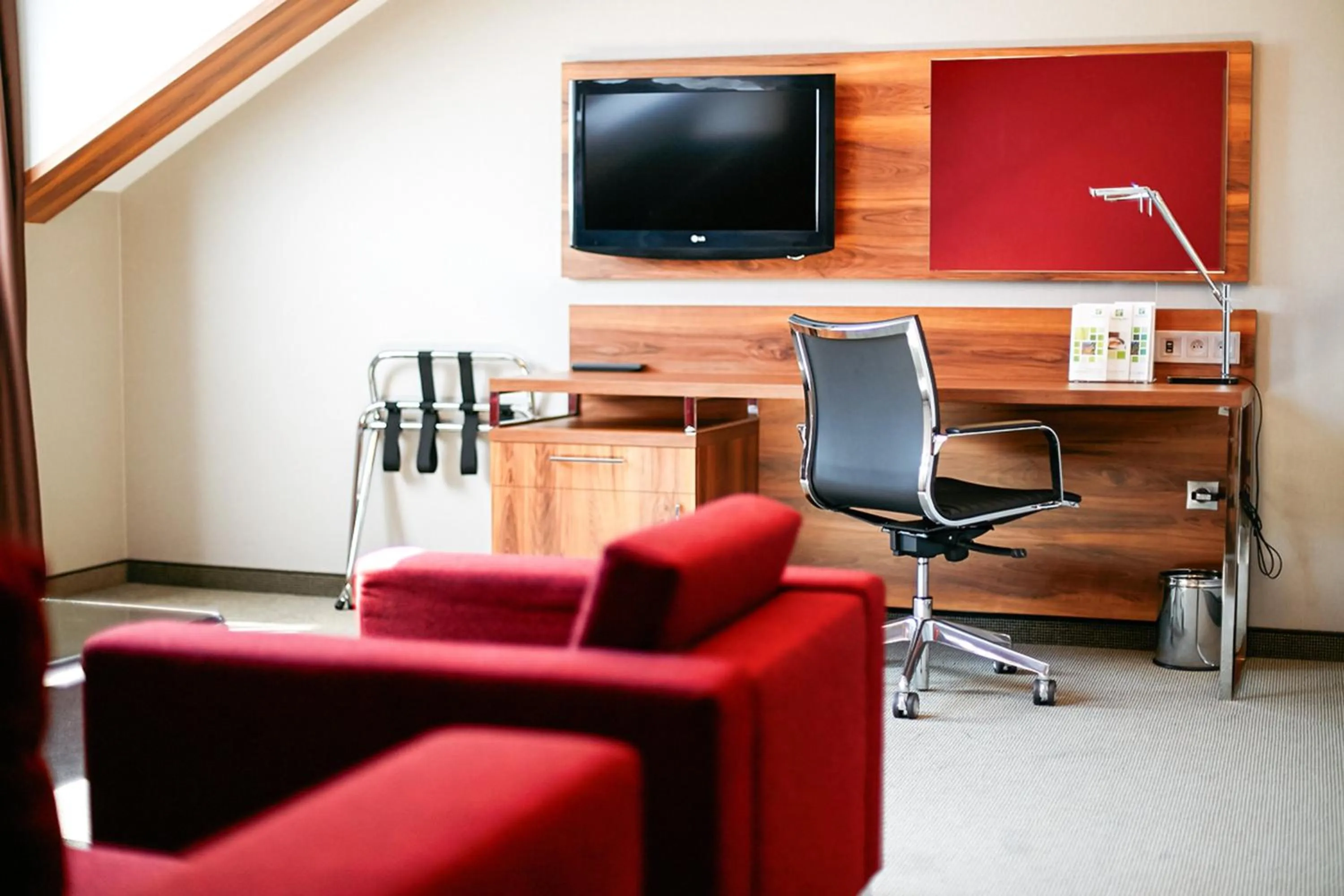 Photo of the whole room in Holiday Inn Krakow City Centre by IHG