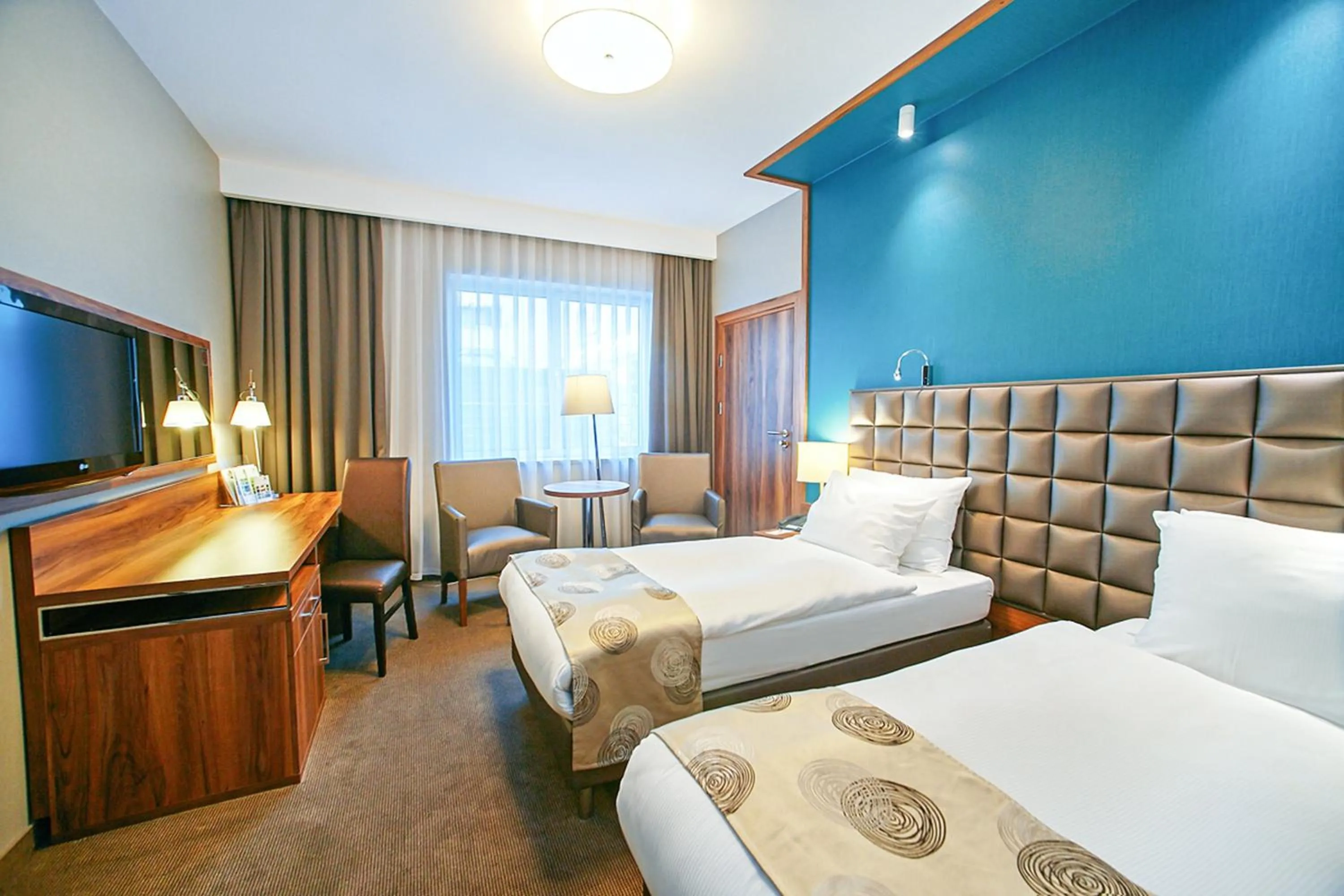 Photo of the whole room, Bed in Holiday Inn Krakow City Centre by IHG