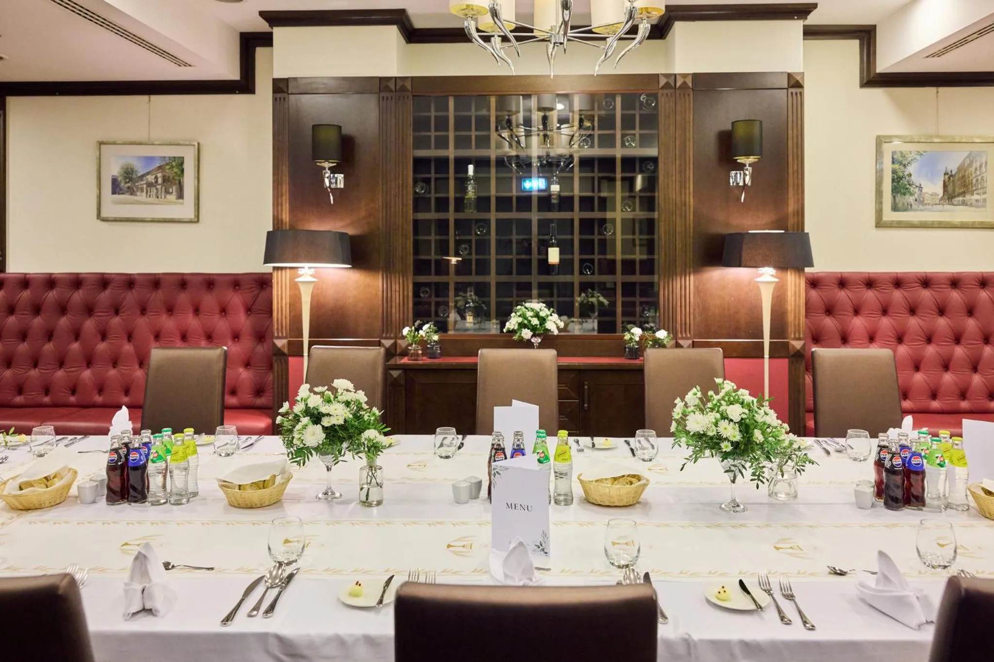 Restaurant/places to eat in Holiday Inn Krakow City Centre by IHG