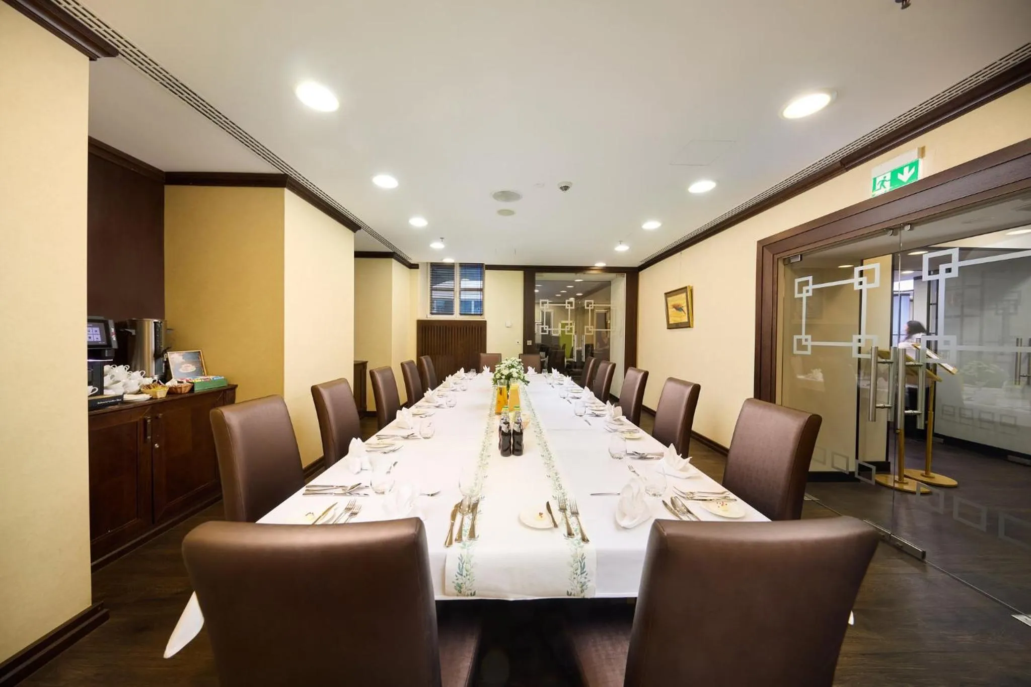 Restaurant/places to eat in Holiday Inn Krakow City Centre by IHG