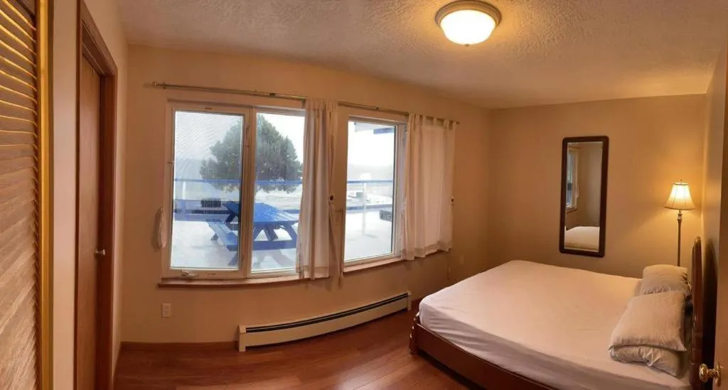 Photo of the whole room, Bed in Metchosin Beach House