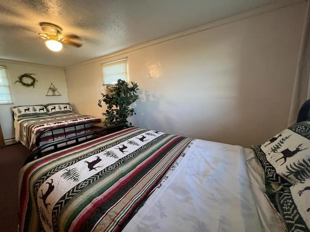 Bed in Whetstone Bay Lodge