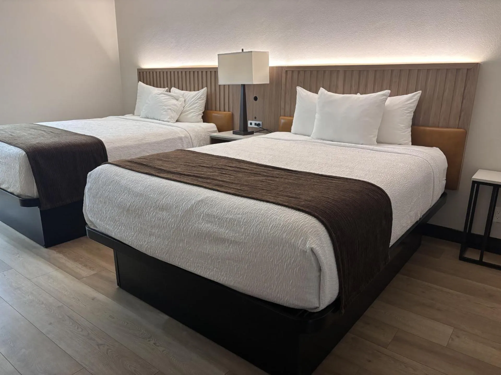 Bed in Mission Bay Inn San Diego