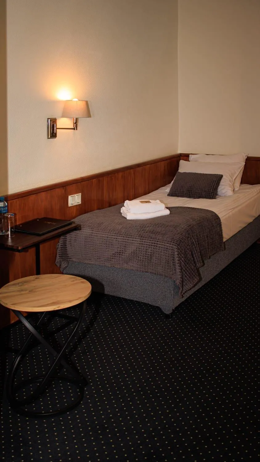 Bed in Polonia Raciborz