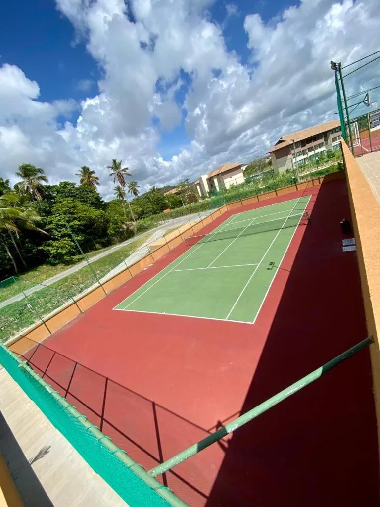 Tennis court in FLAT ECO RESORT PRAIA DOS CARNEIROS