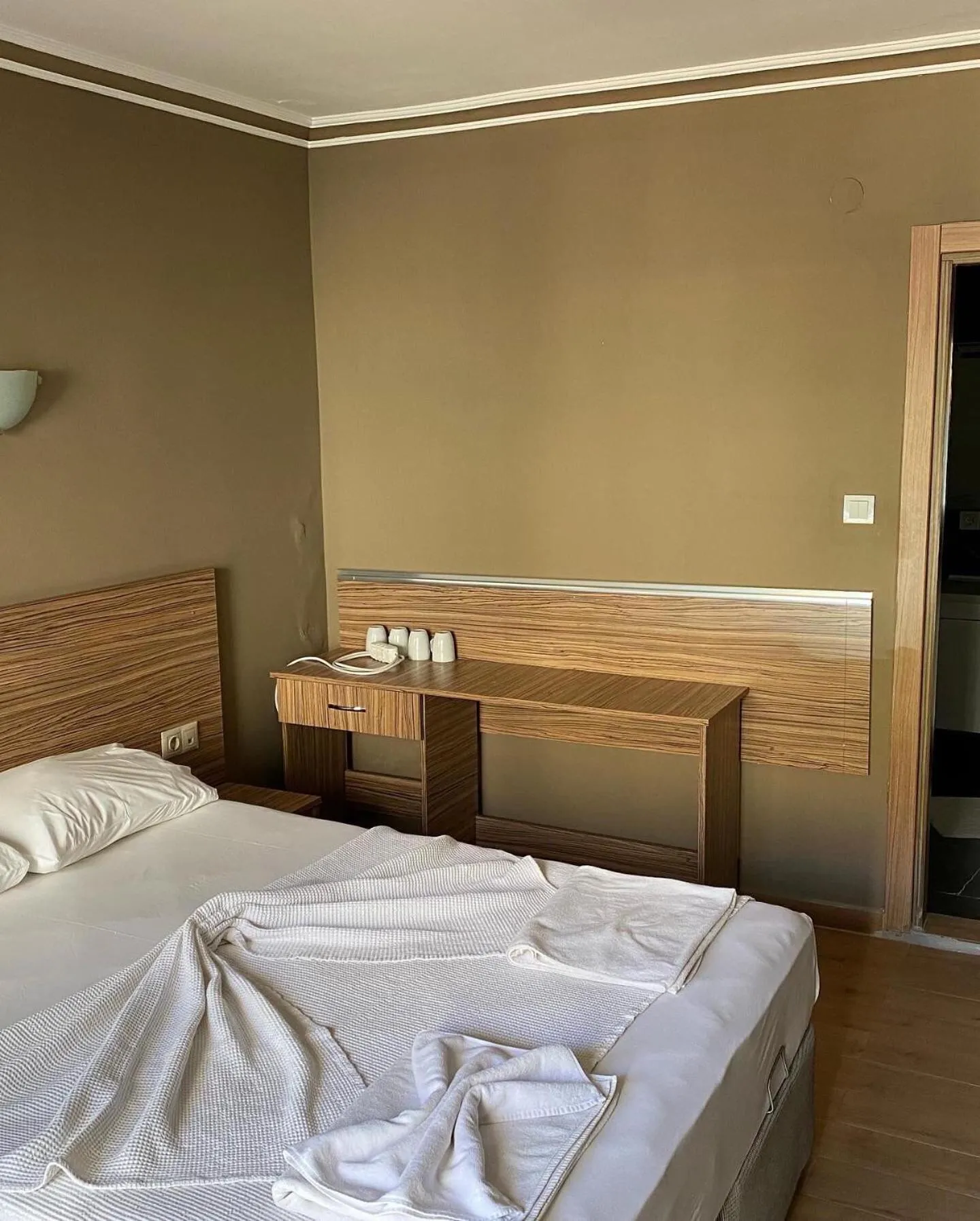 Bed in Astoria Beach Hotel