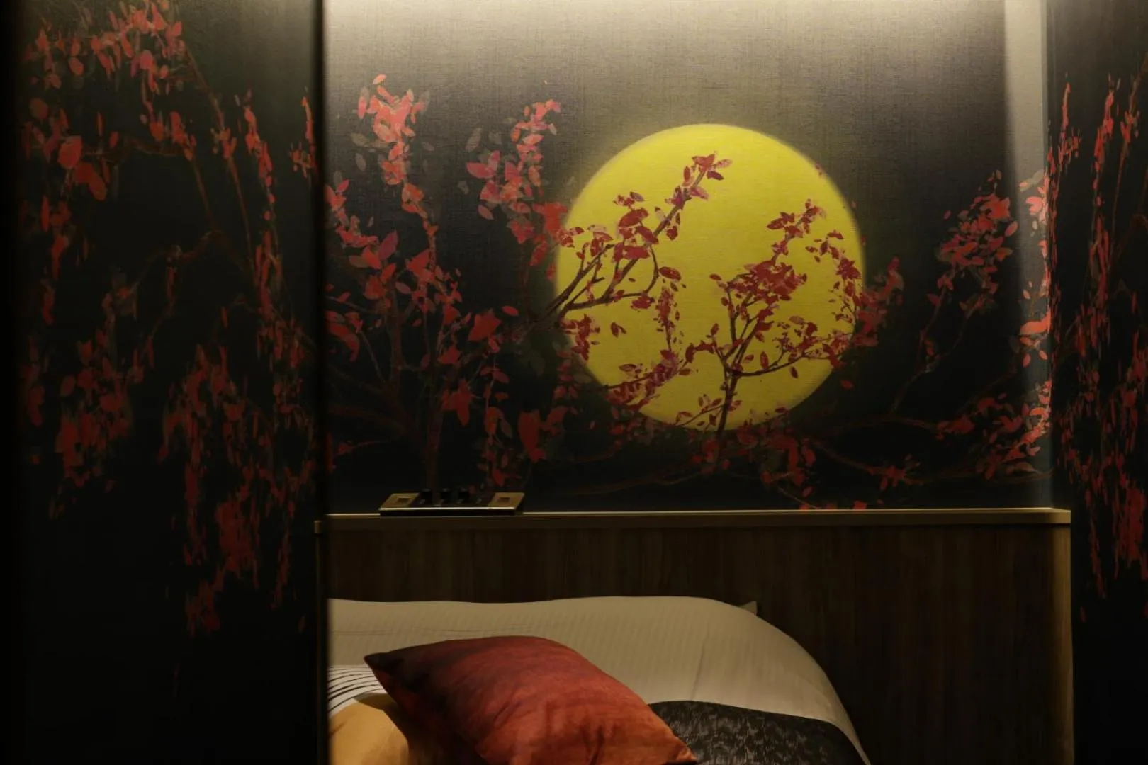 Decorative detail, Bed in Yatomi Hotel Nuqu Natural Hot Spring