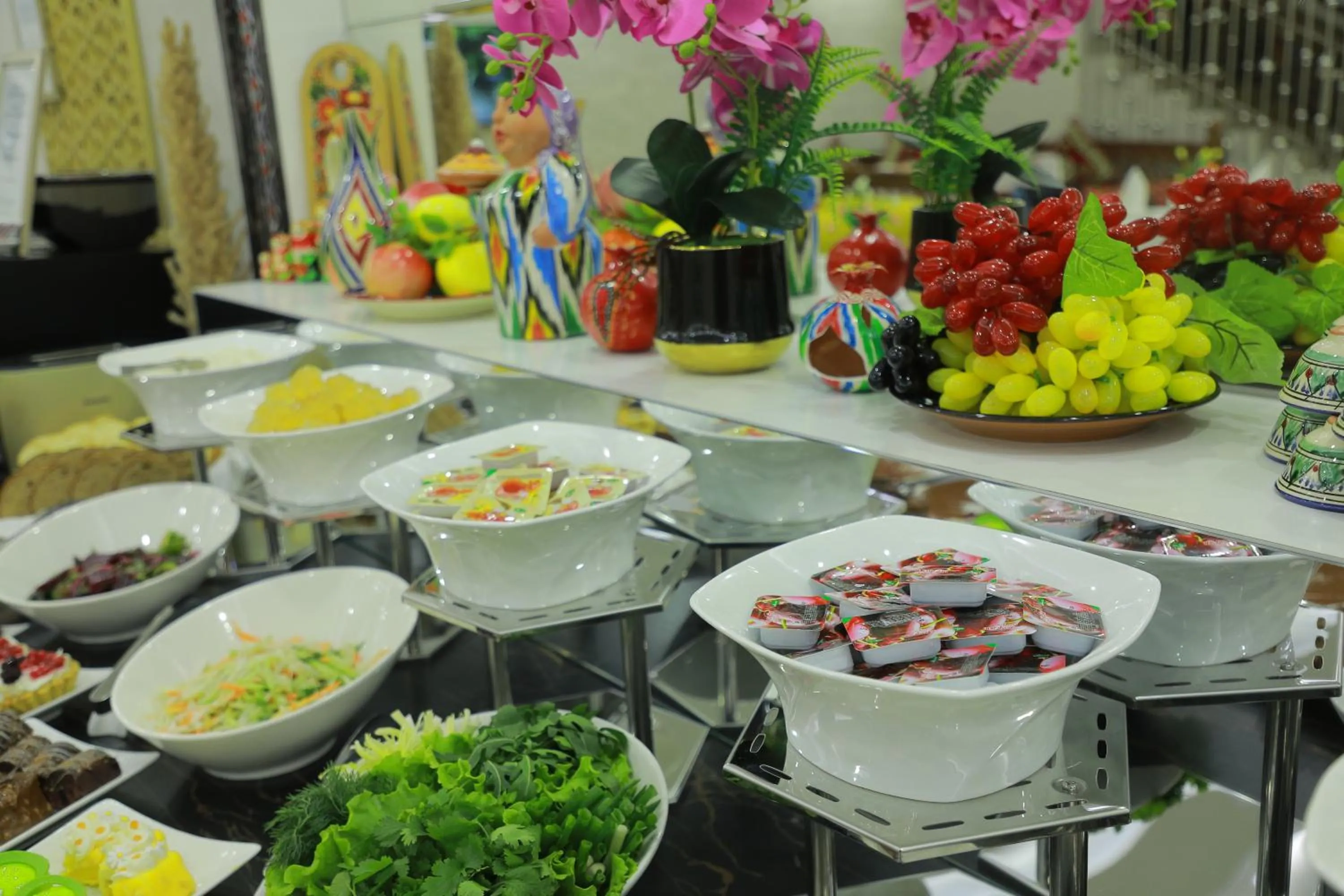 Buffet breakfast in Human Hotel