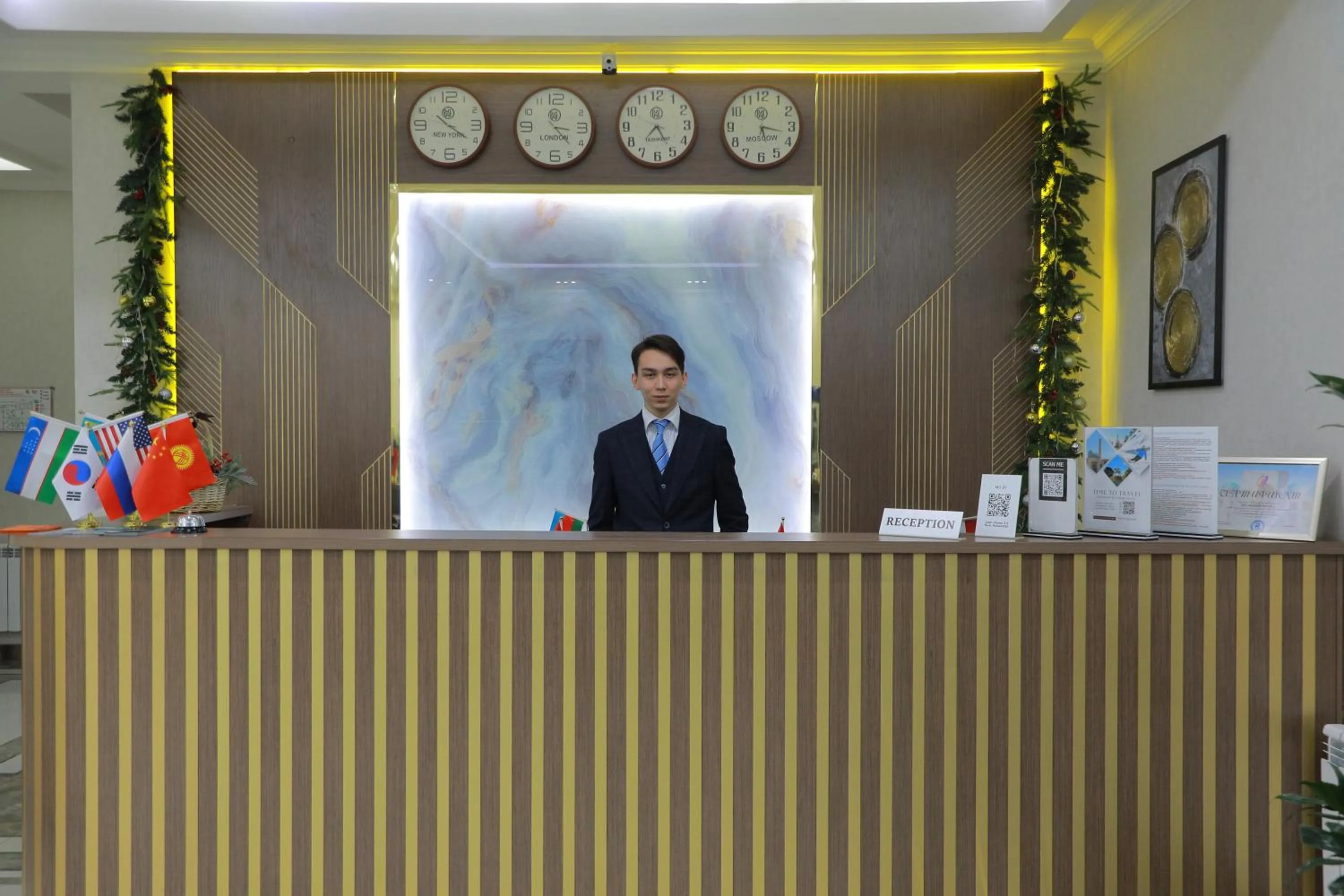 Lobby or reception in Human Hotel