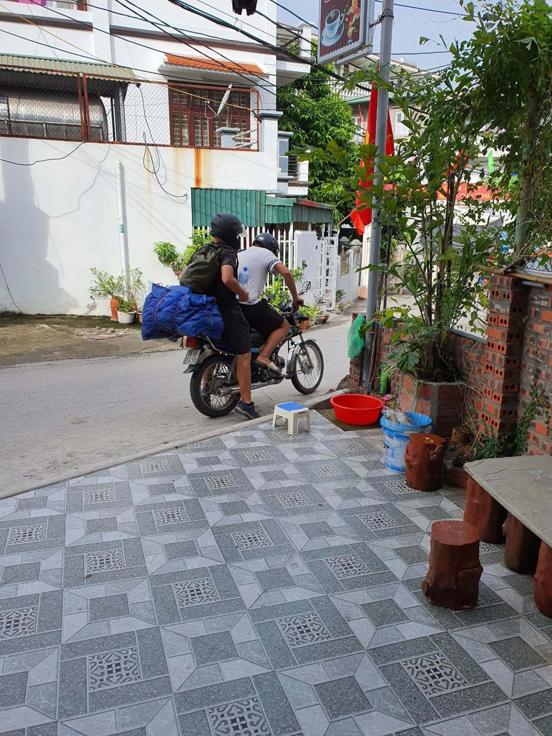 Nha Xanh Ha Long Homestay