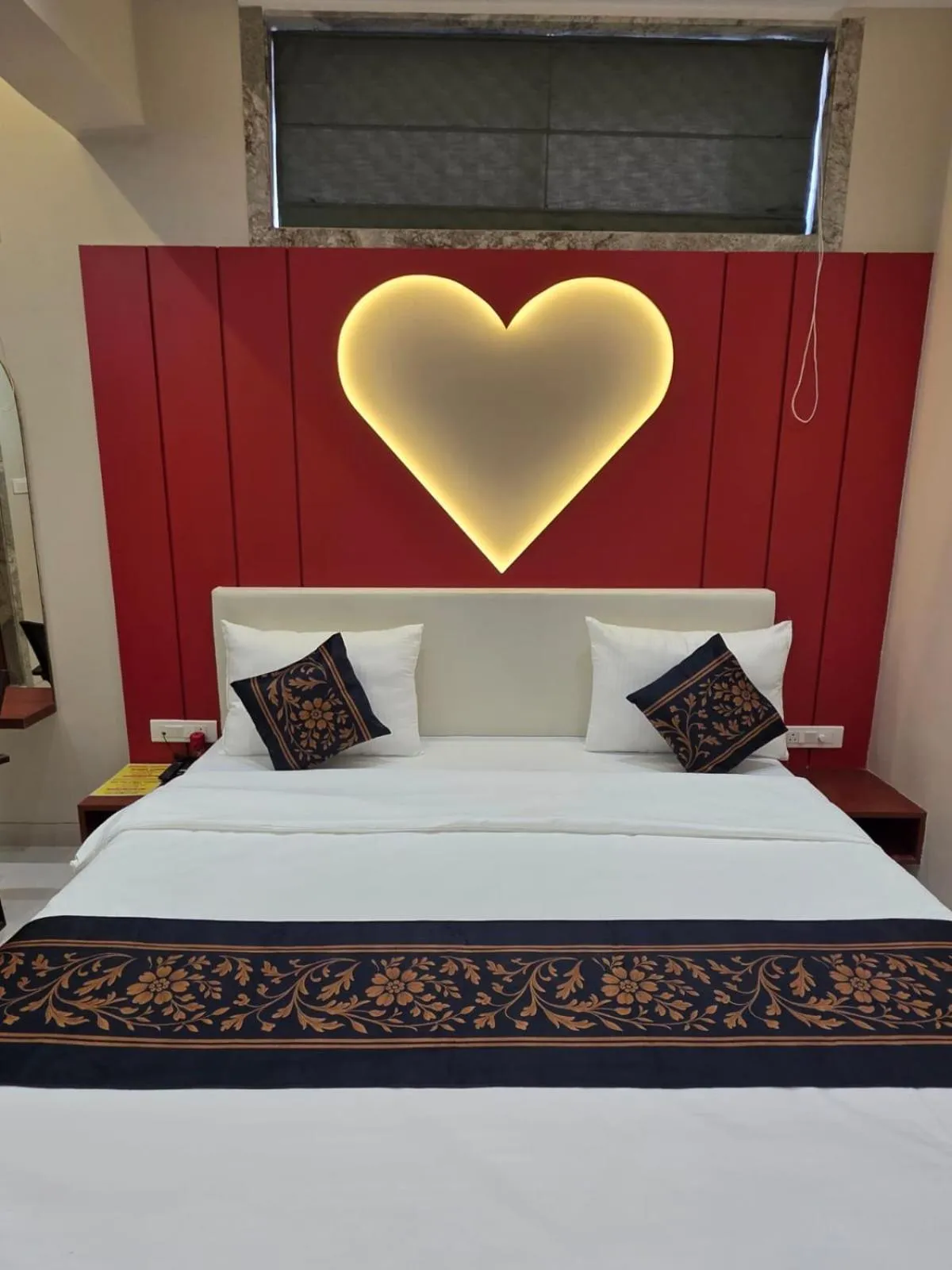 Bed in Hotel Modi Samrat