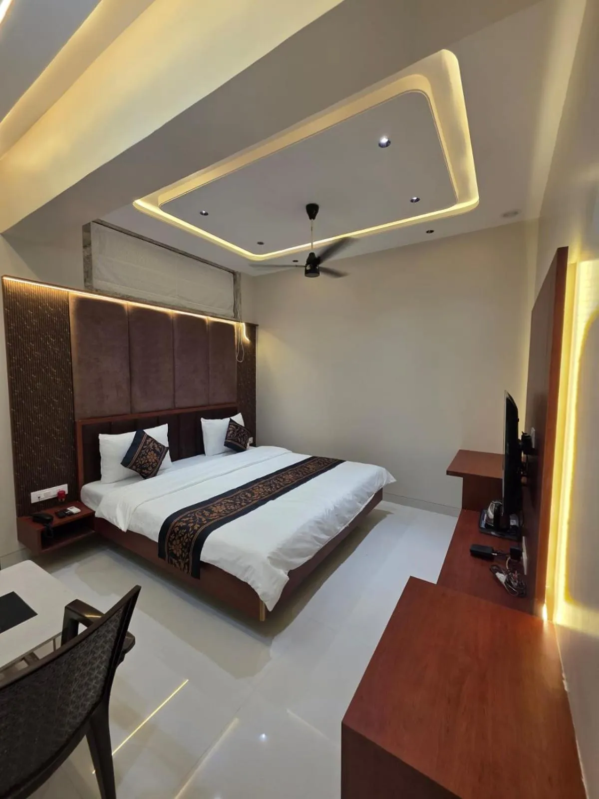 Bed in Hotel Modi Samrat