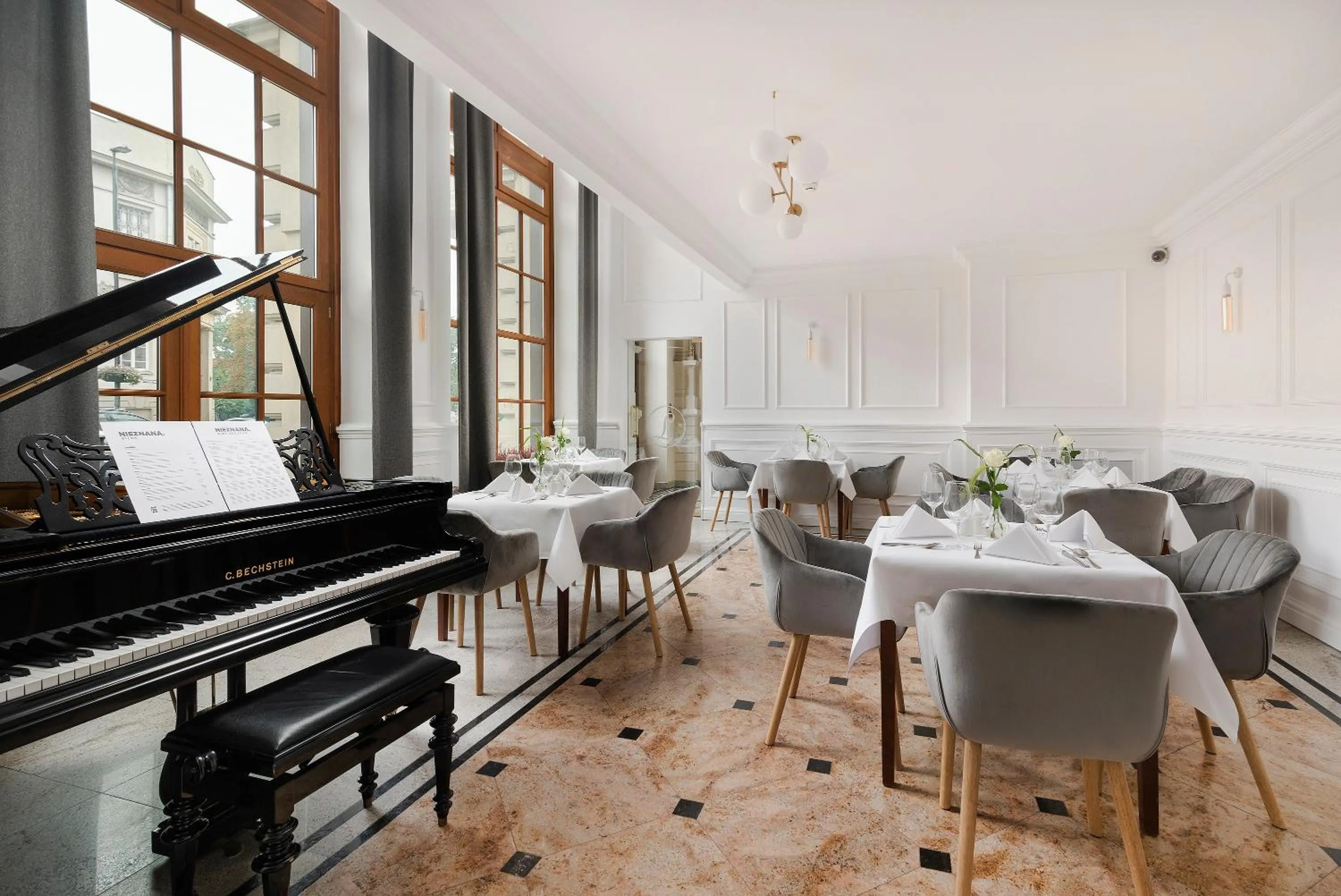 Restaurant/places to eat in IBB Hotel Grand Hotel Lublin