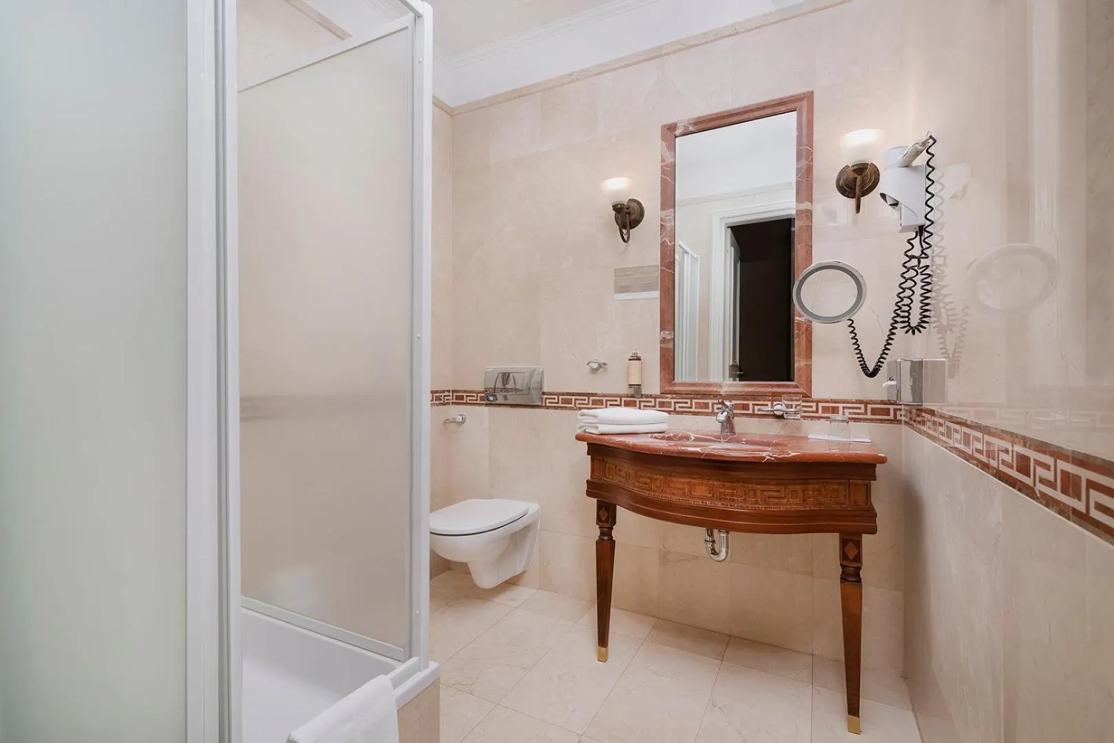 Bathroom in IBB Hotel Grand Hotel Lublin