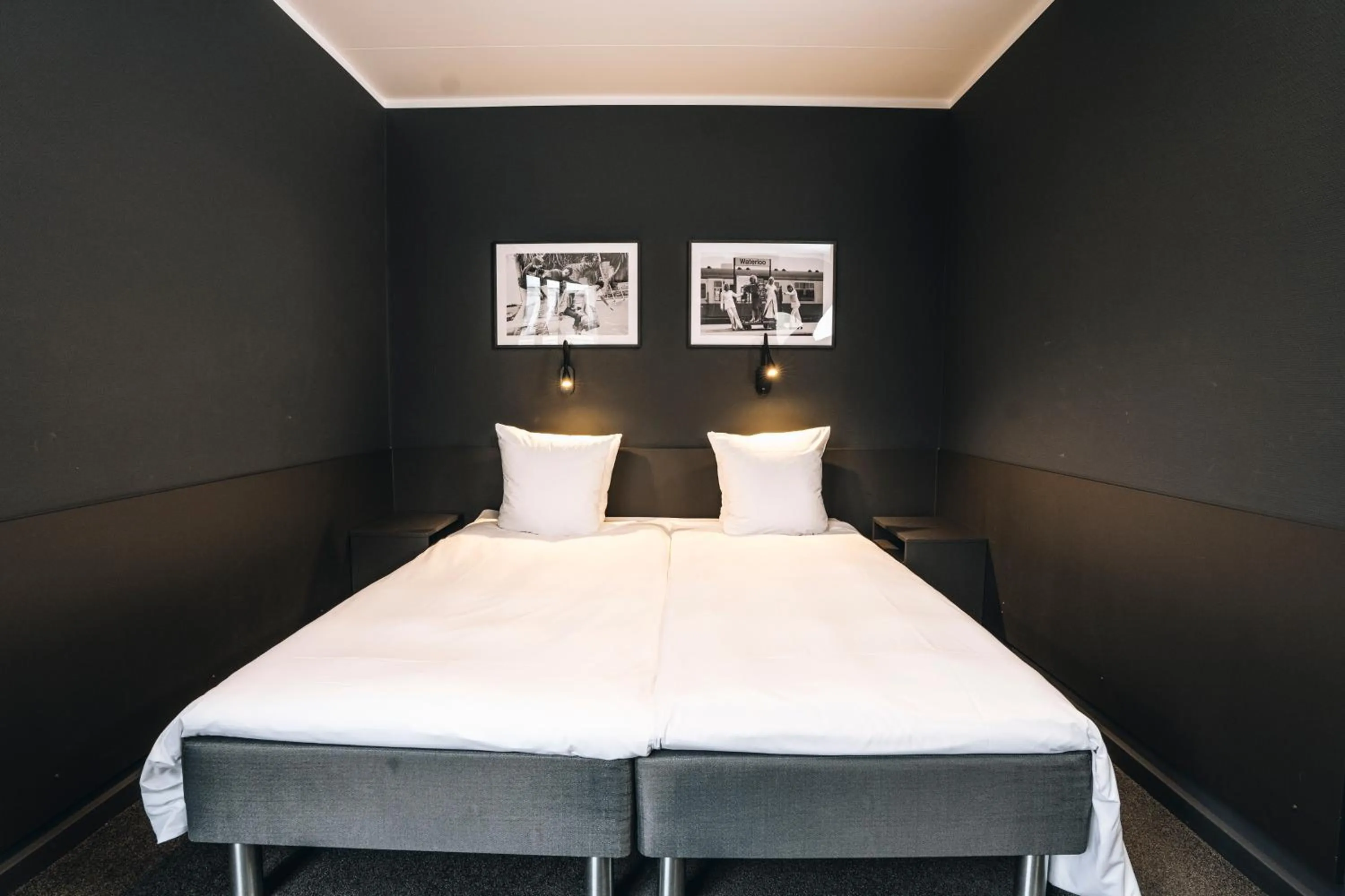 Bedroom, Bed in Hotel Maritime