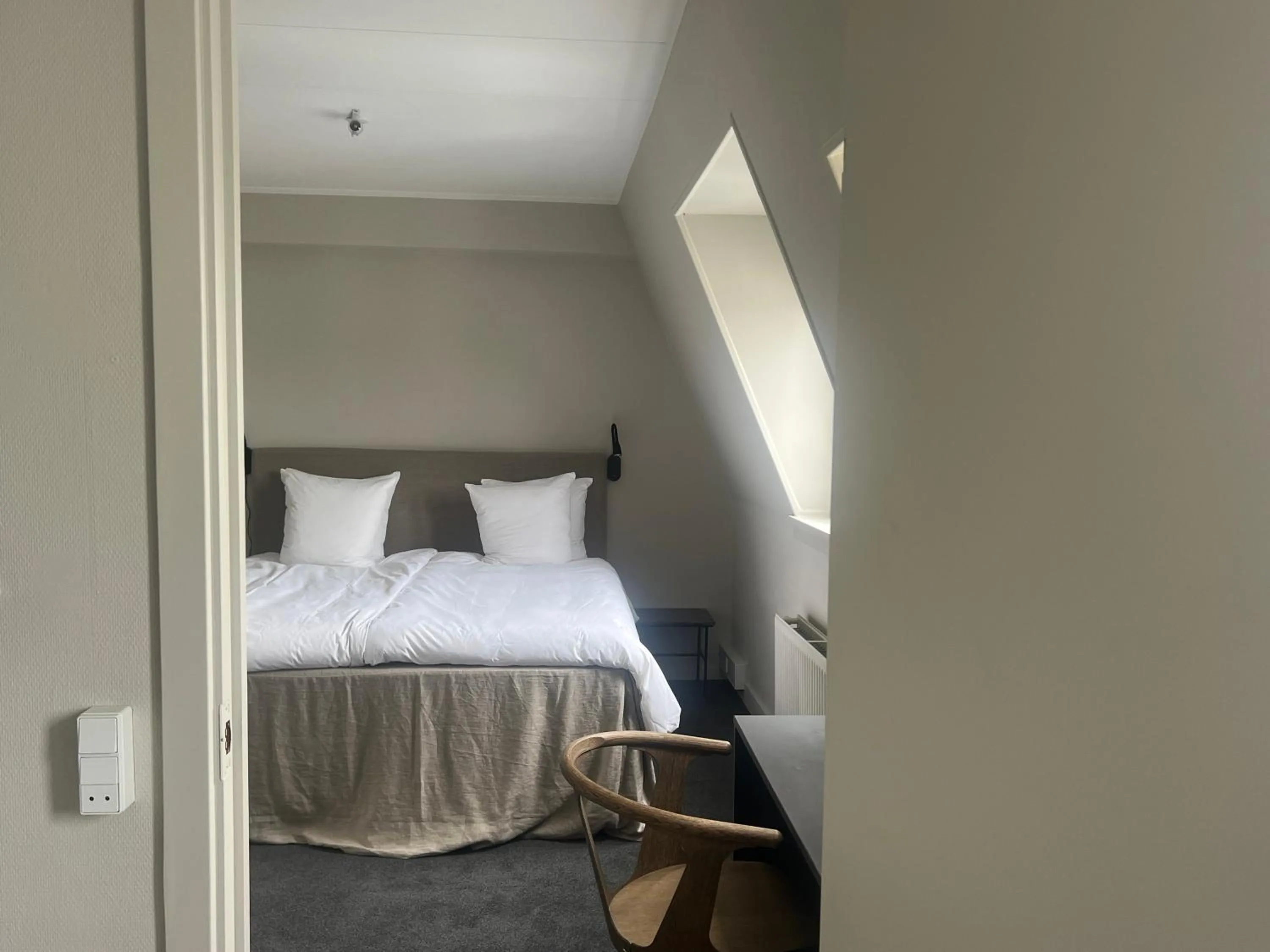 Bedroom, Bed in Hotel Maritime