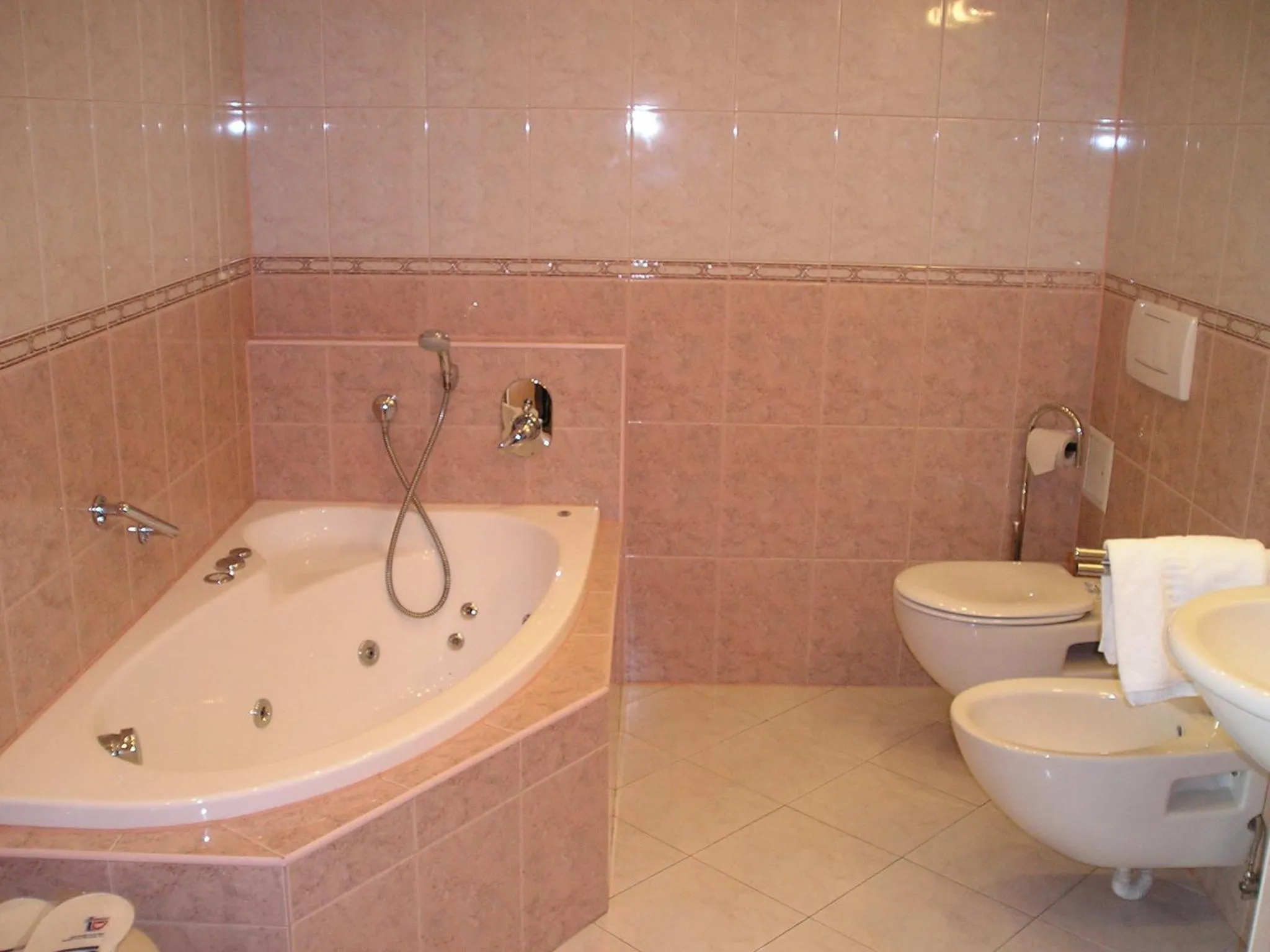 Bathroom in Hotel Mazowiecki Łódź