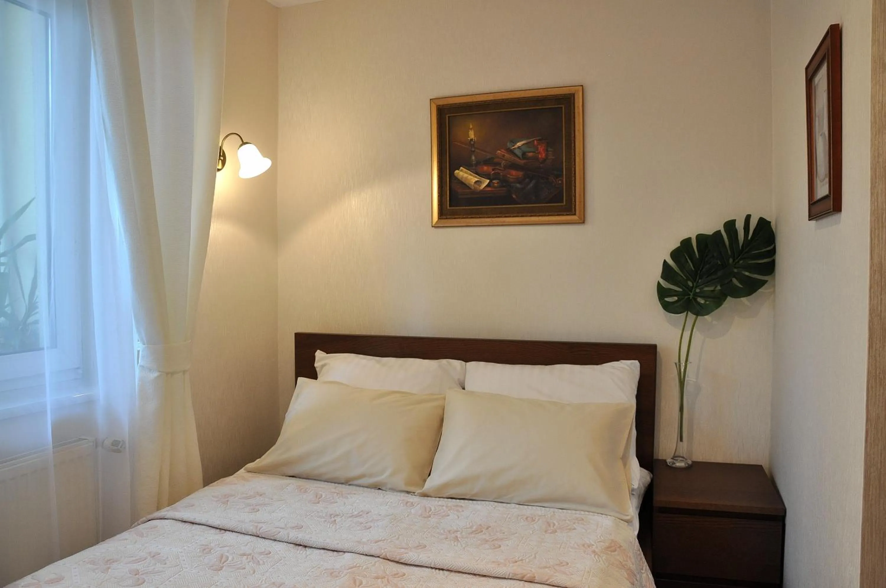 Bed in Hotel Leopolis