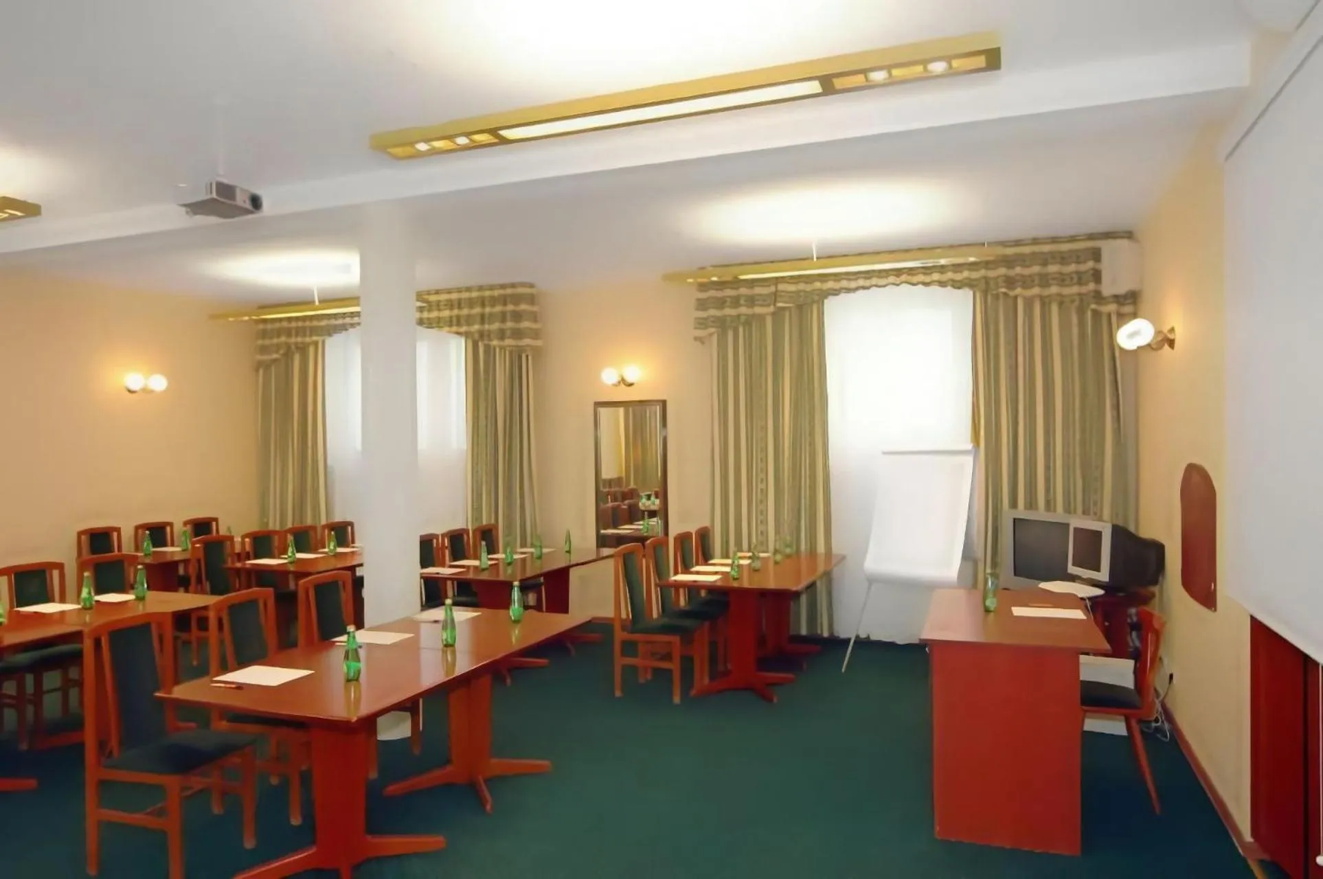 Business facilities in Hotel Leopolis