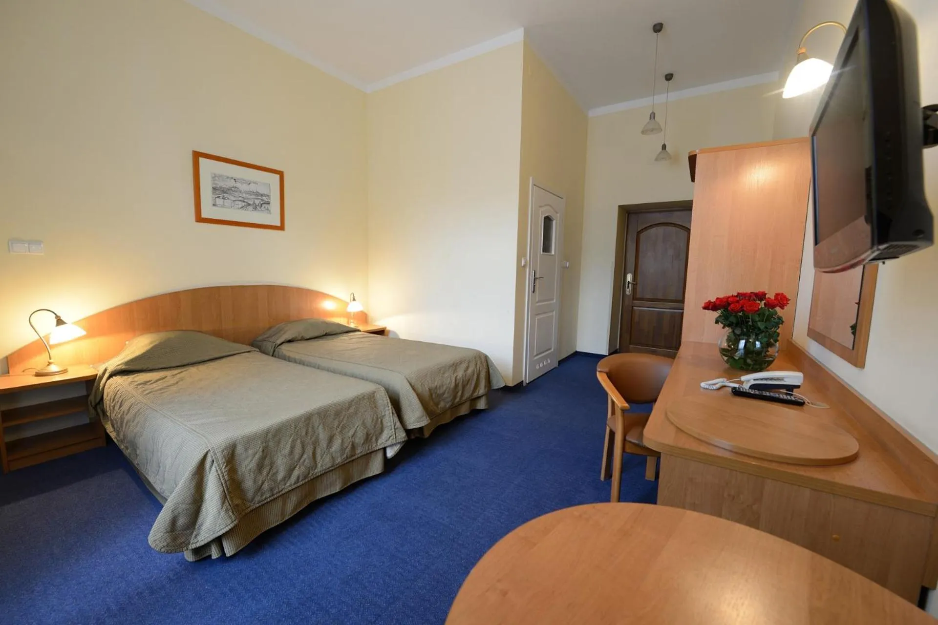 Photo of the whole room, Bed in Matejko Hotel