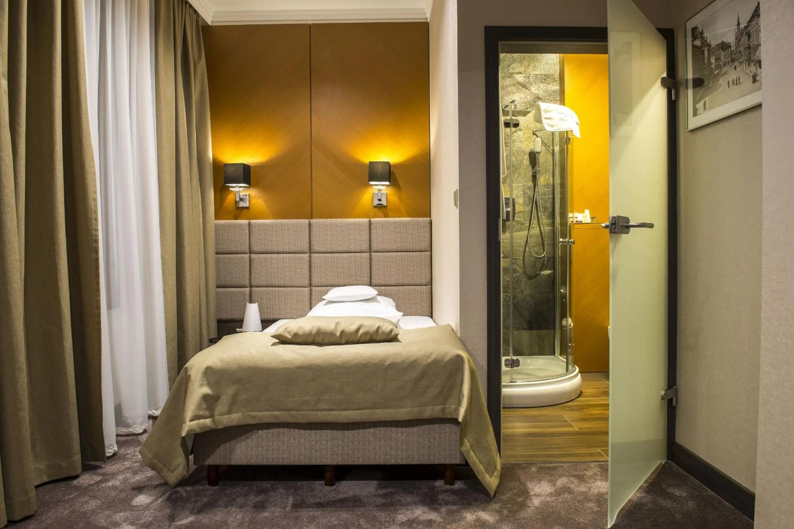 Photo of the whole room, Bed in Hotel Europa