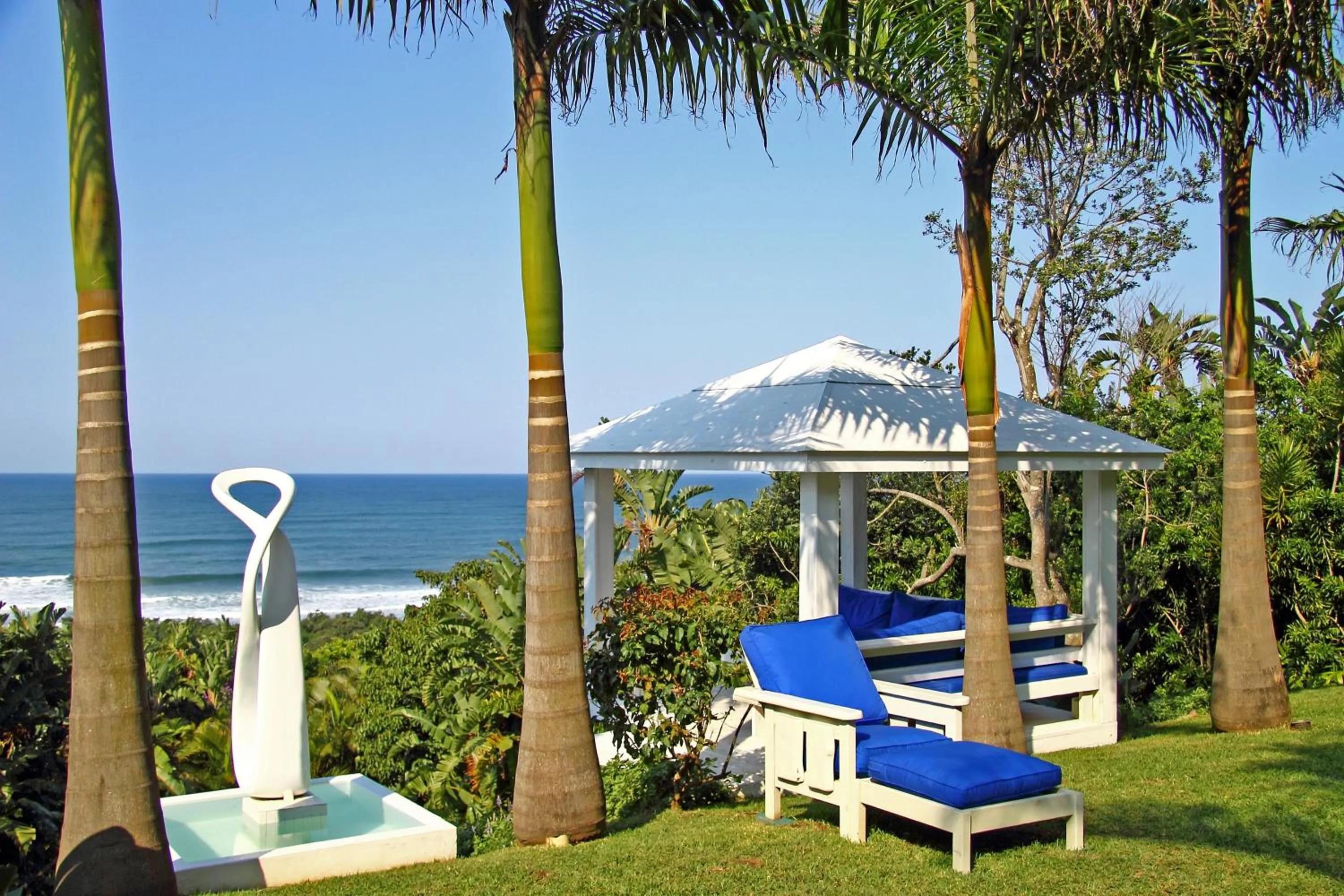 Garden in Days At Sea Beach Lodge