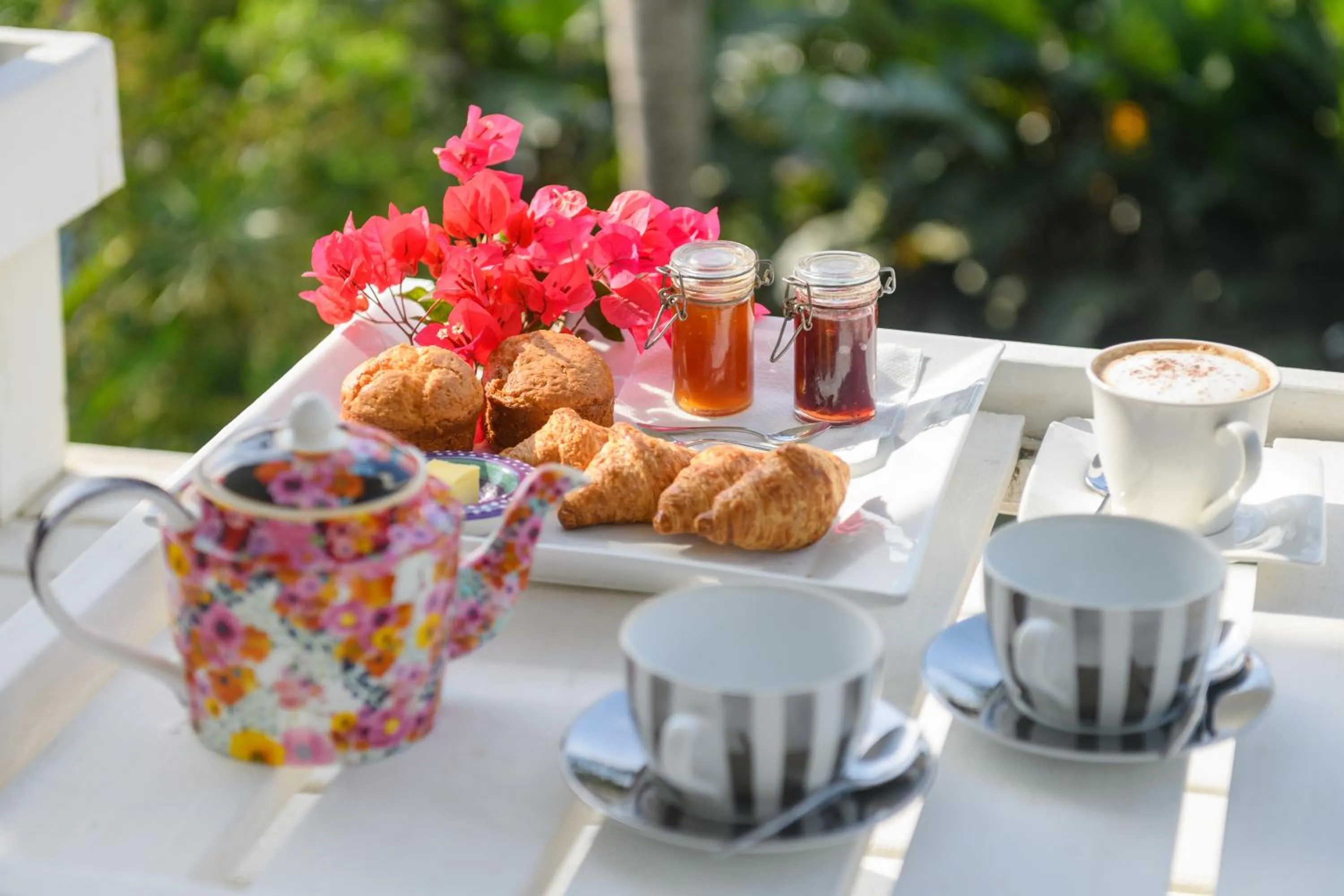 Breakfast in Days At Sea Beach Lodge