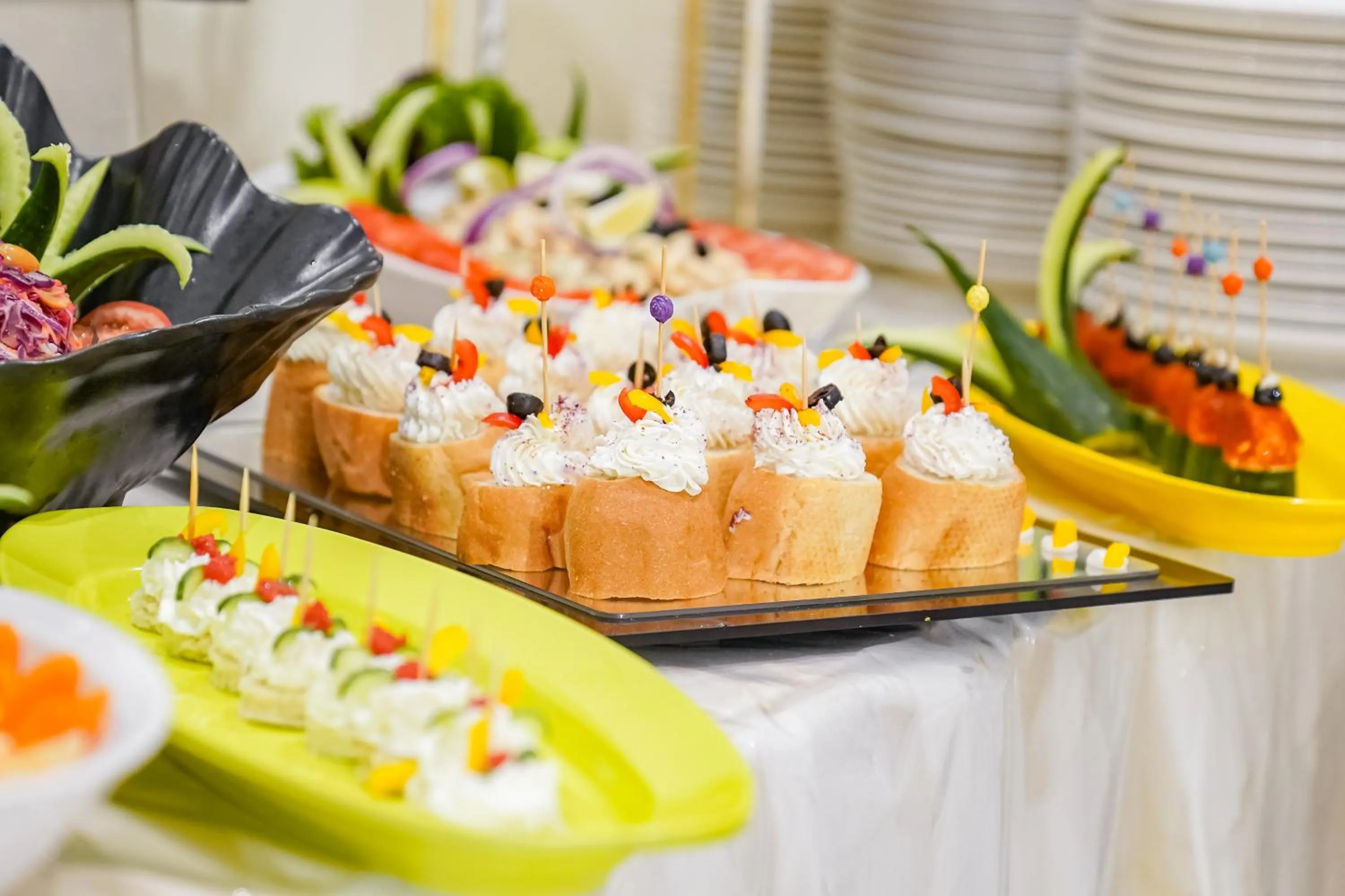 Food in Emaar Al Manar