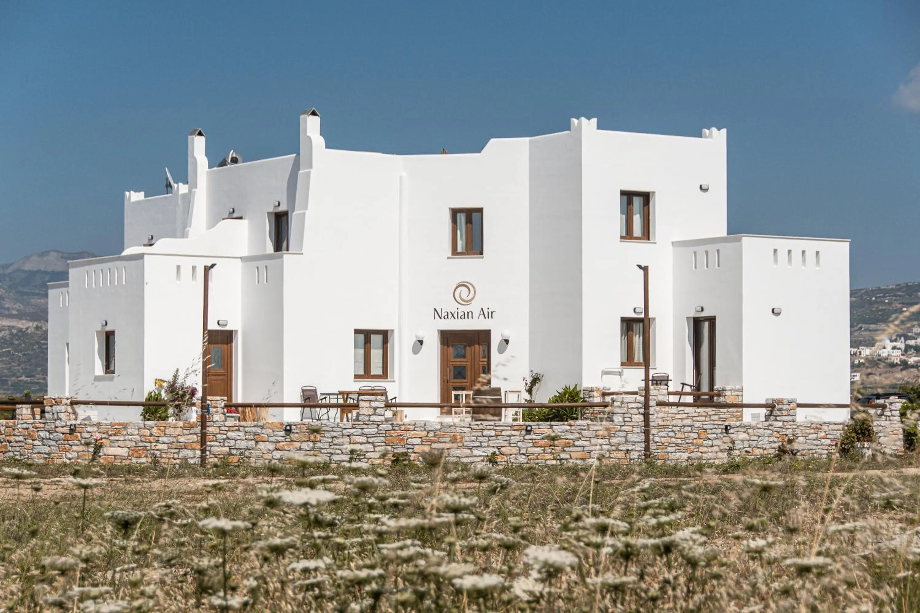Facade/entrance in Naxian Air