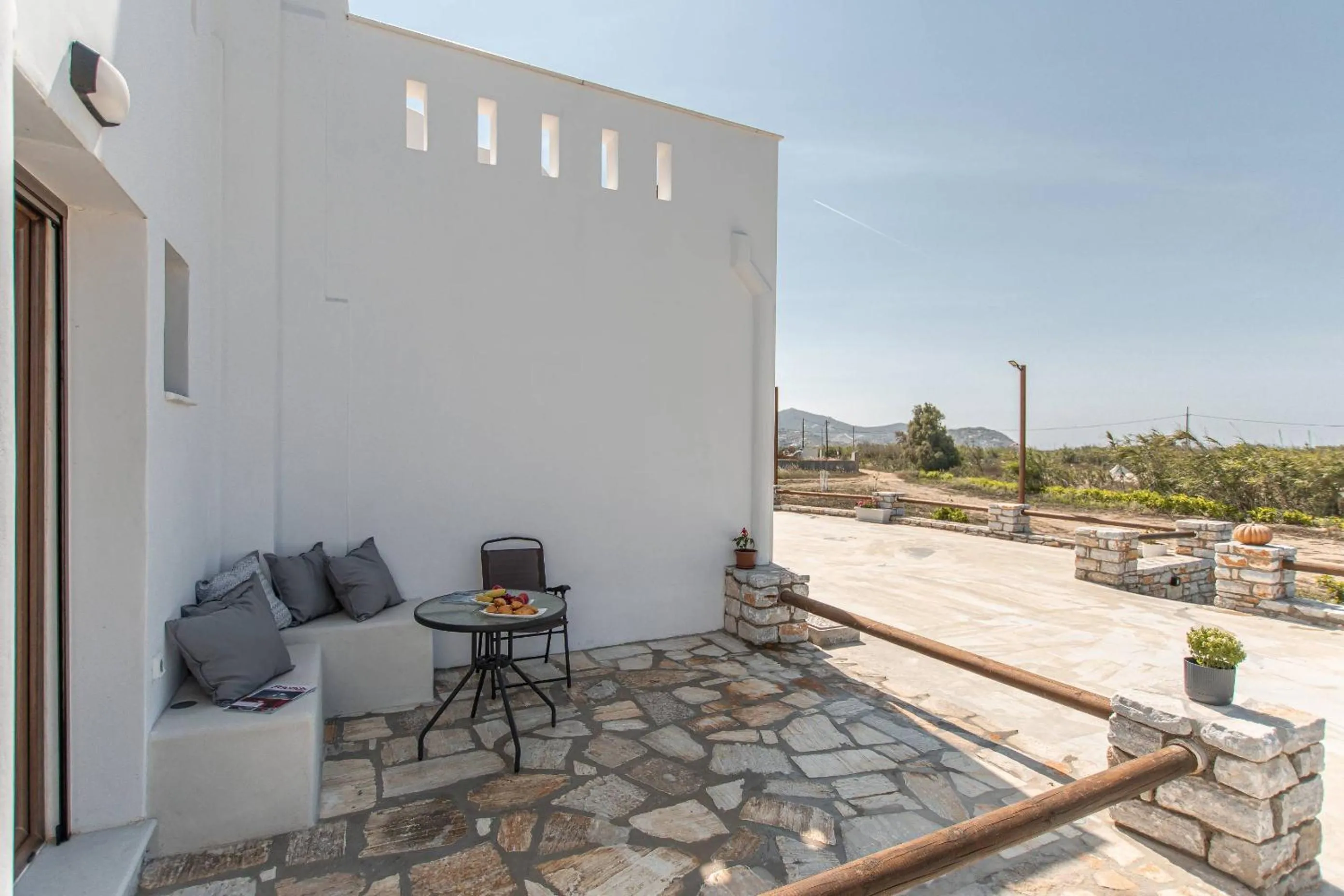 Property building in Naxian Air
