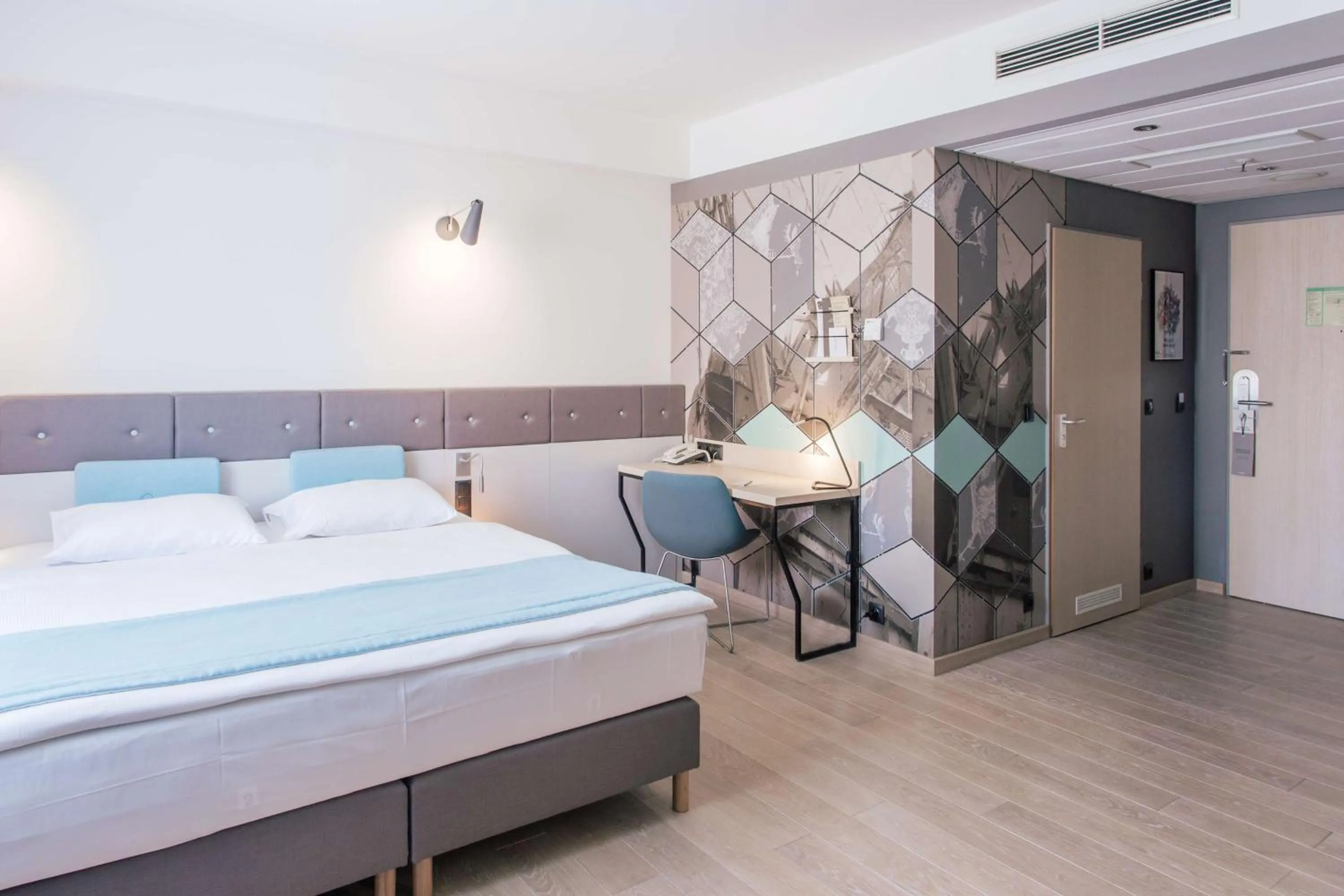 Bedroom, Bed in Scandic Gdańsk