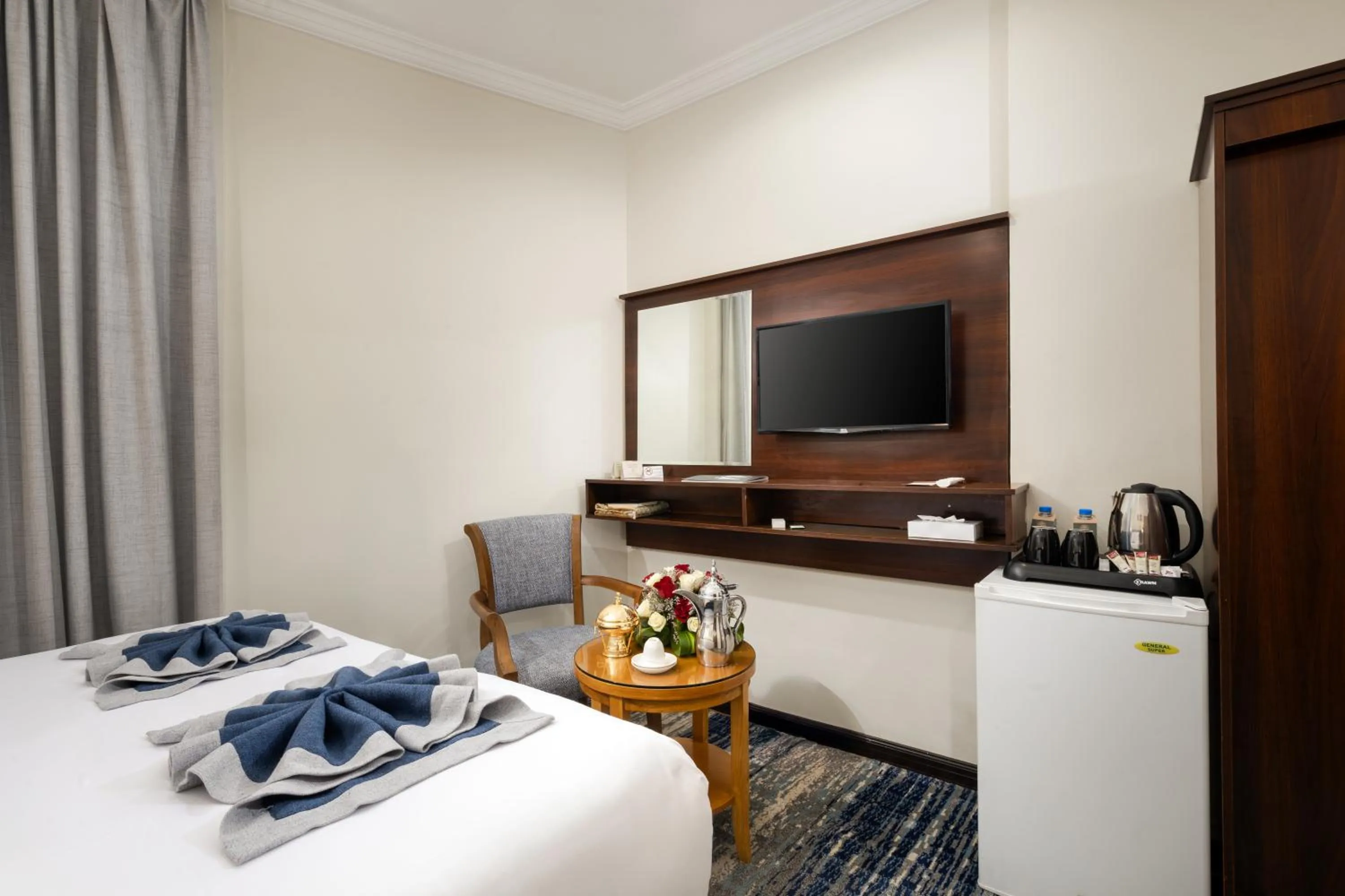TV and multimedia, Bed in Emaar Al Khalil