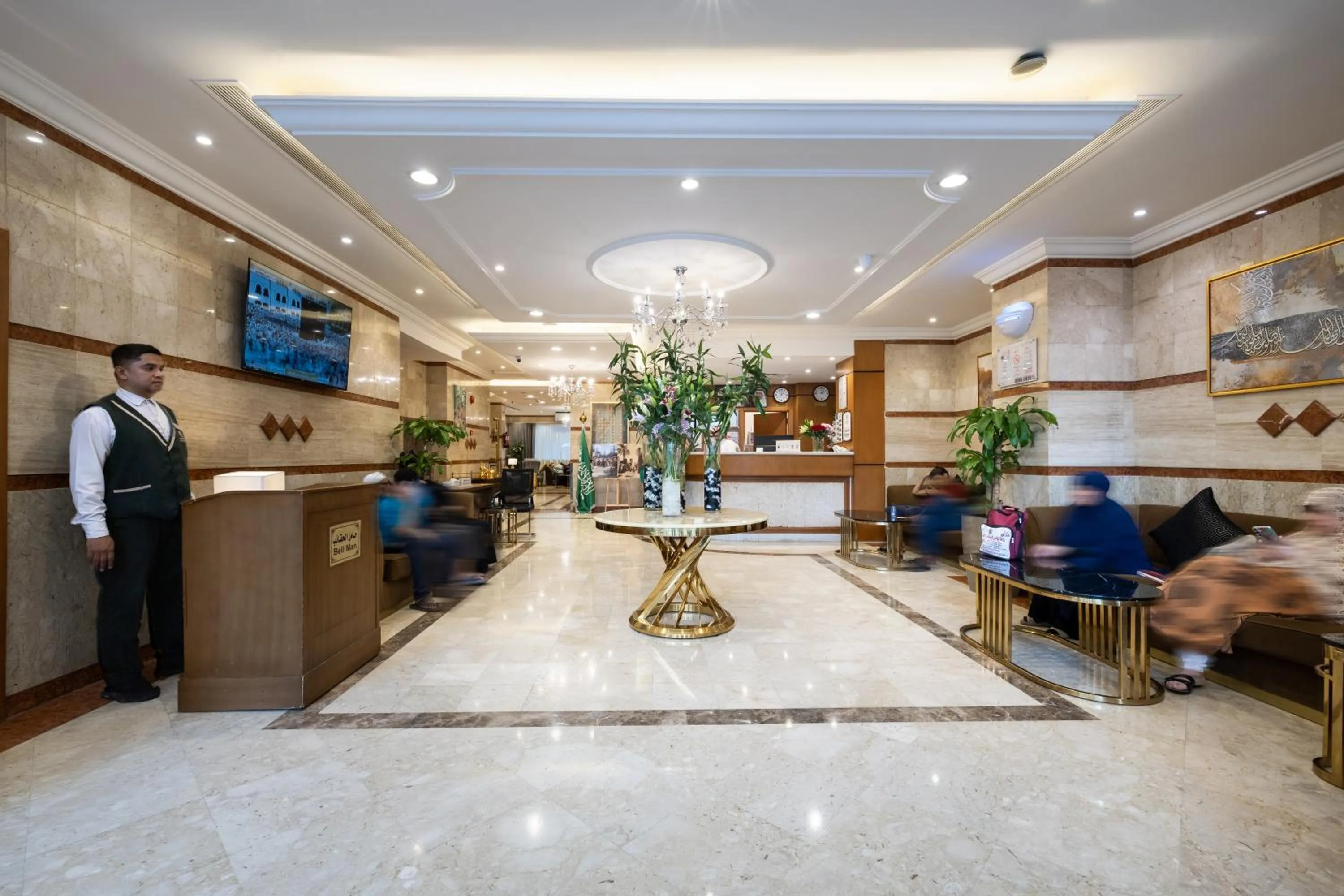 Lobby or reception in Emaar Al Khalil