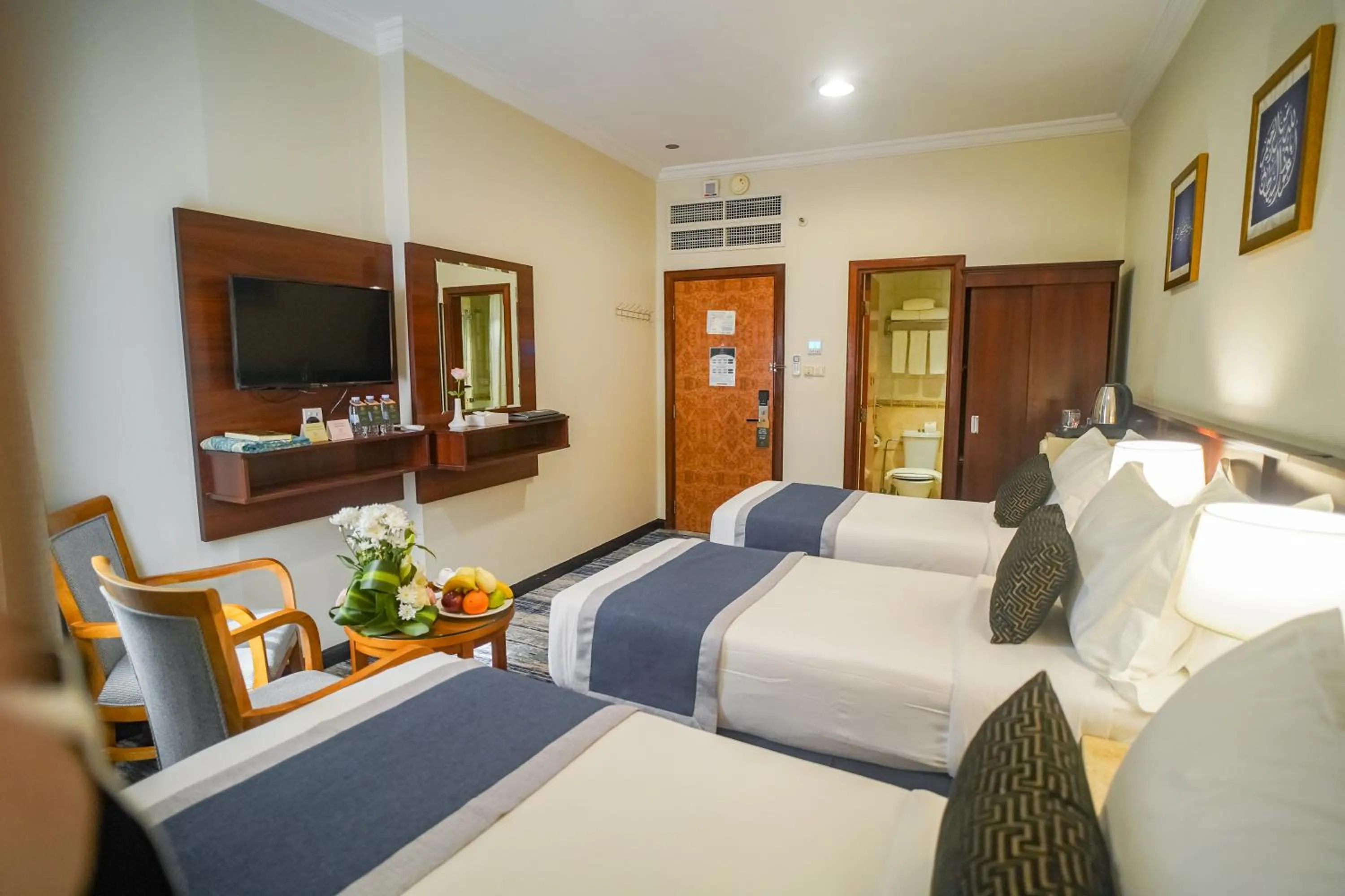 TV and multimedia, Bed in Emaar Al Khalil