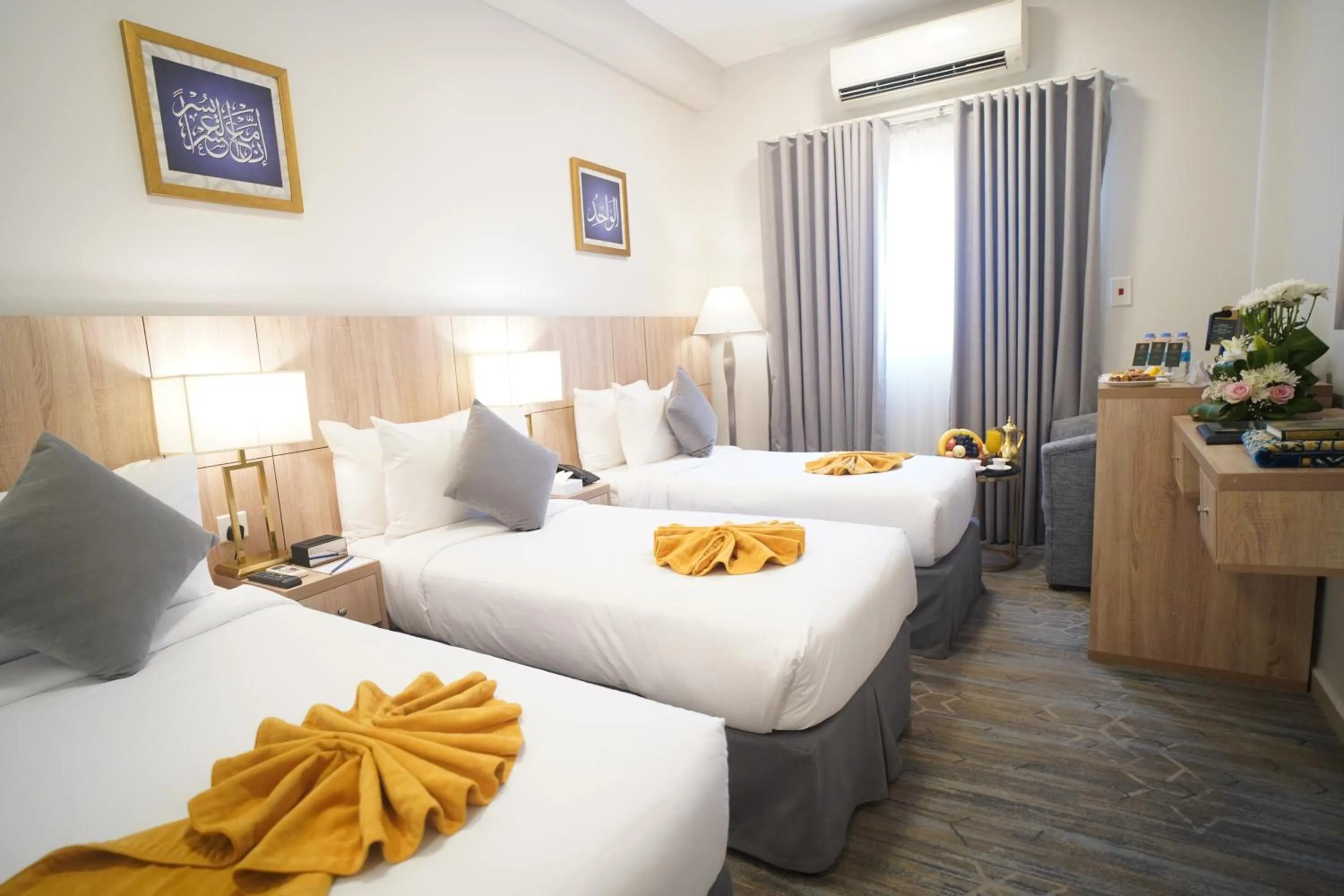 Photo of the whole room, Bed in Emaar Andalusia