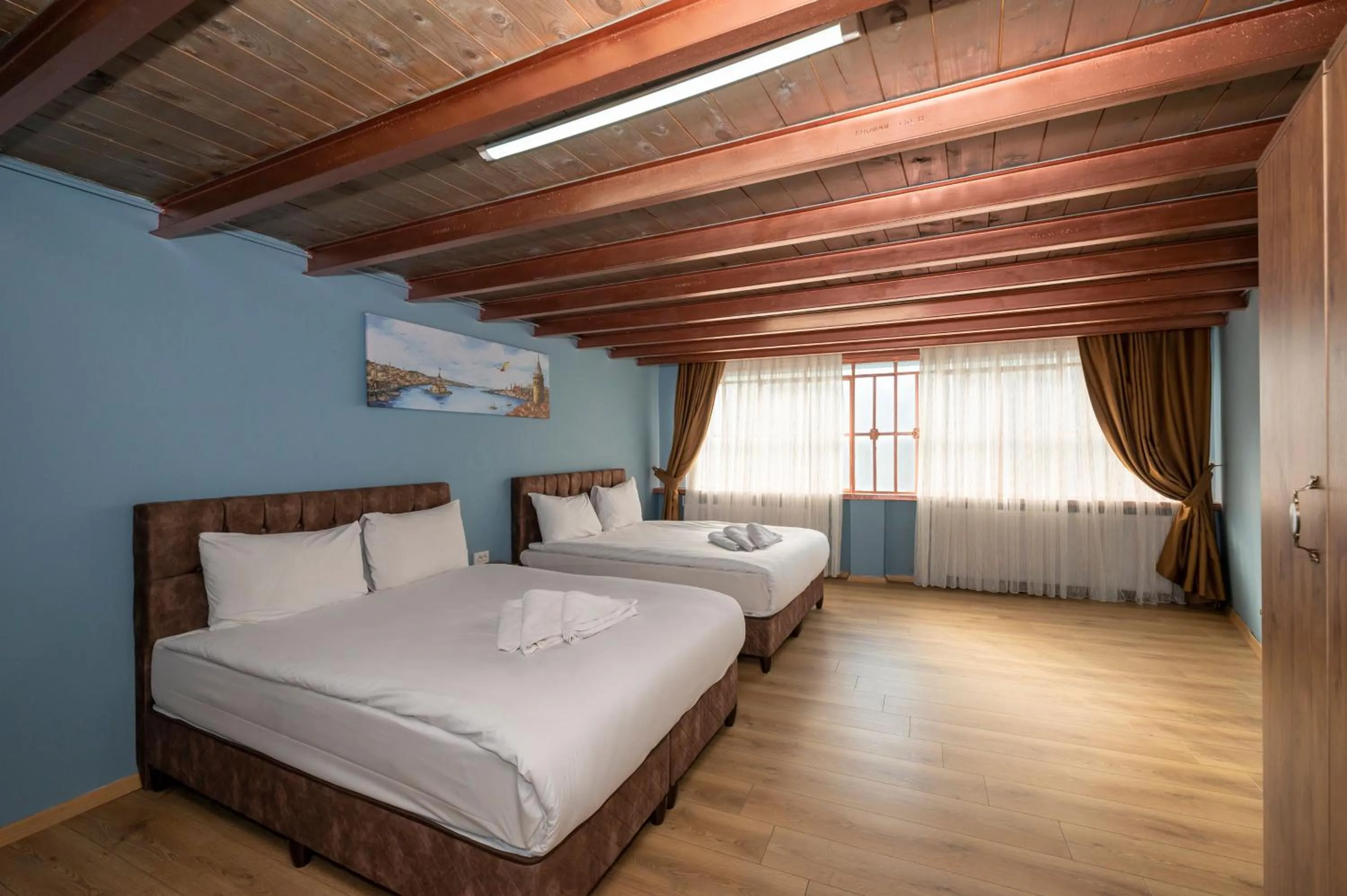 Bedroom, Bed in Taksim Antique Hotel