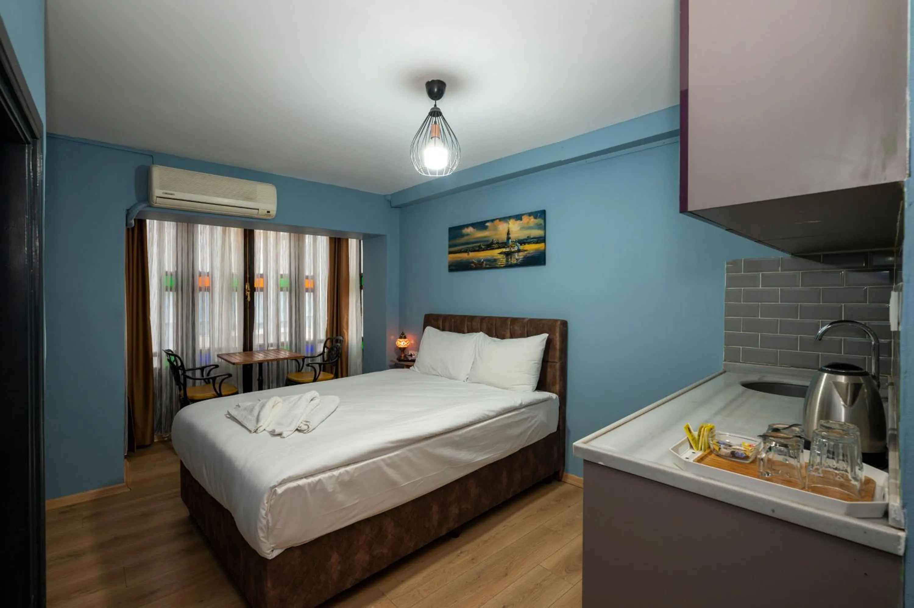 Bed in Taksim Antique Hotel