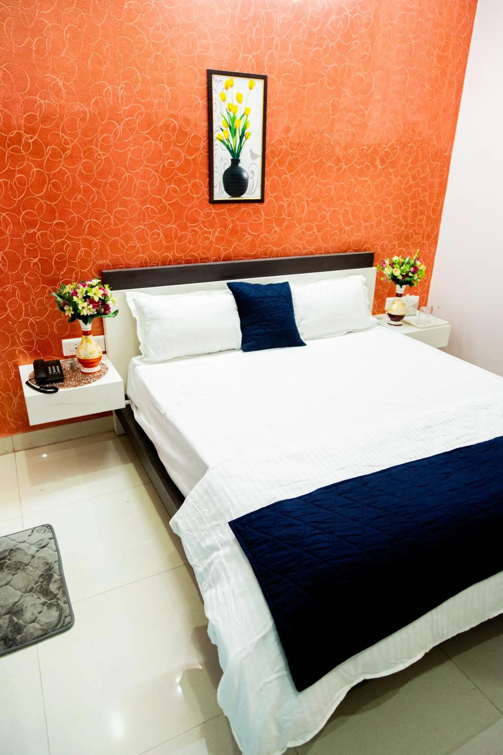 Bed in Jagdambey Hotel