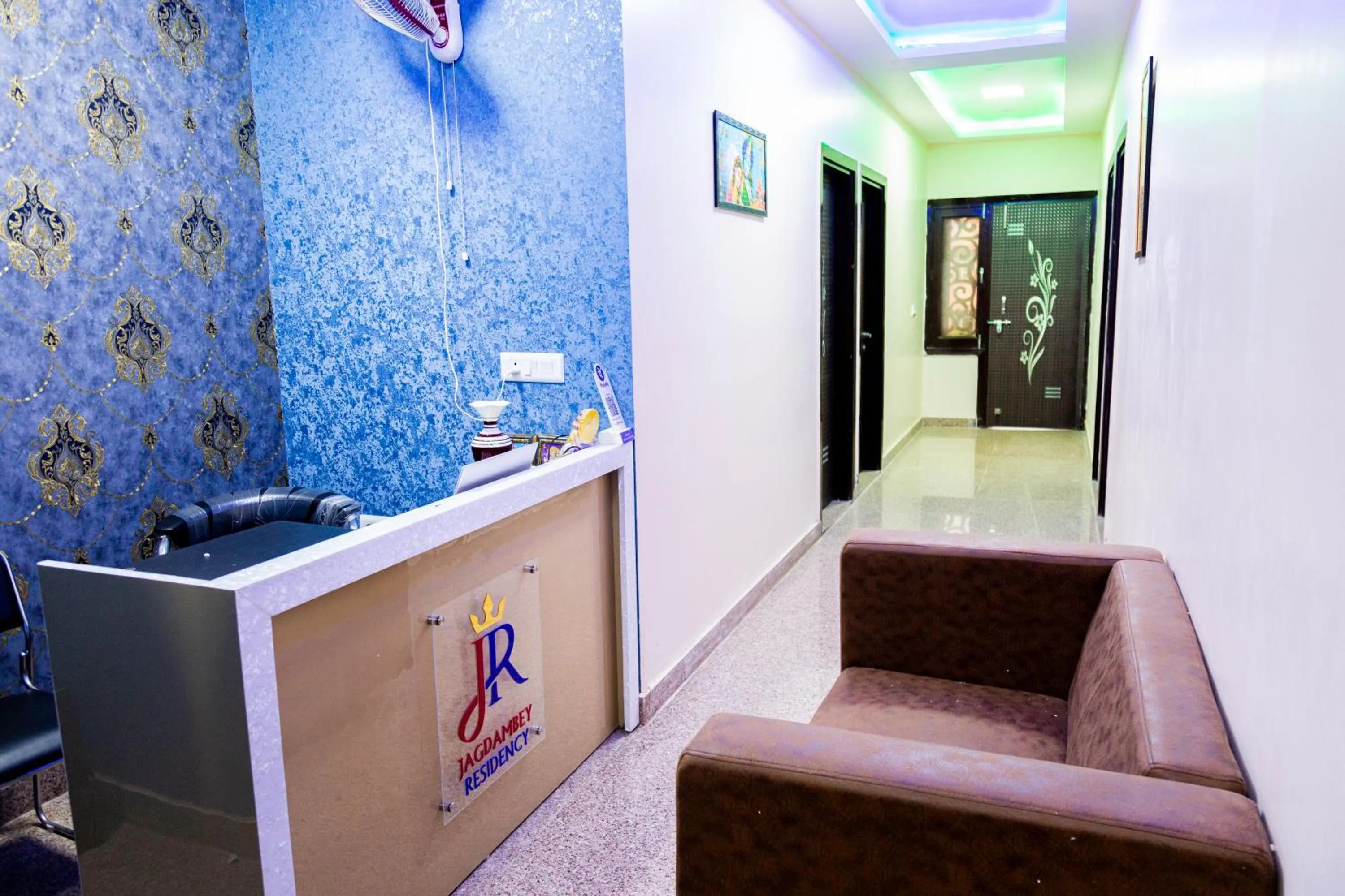 Lobby or reception in Jagdambey Hotel