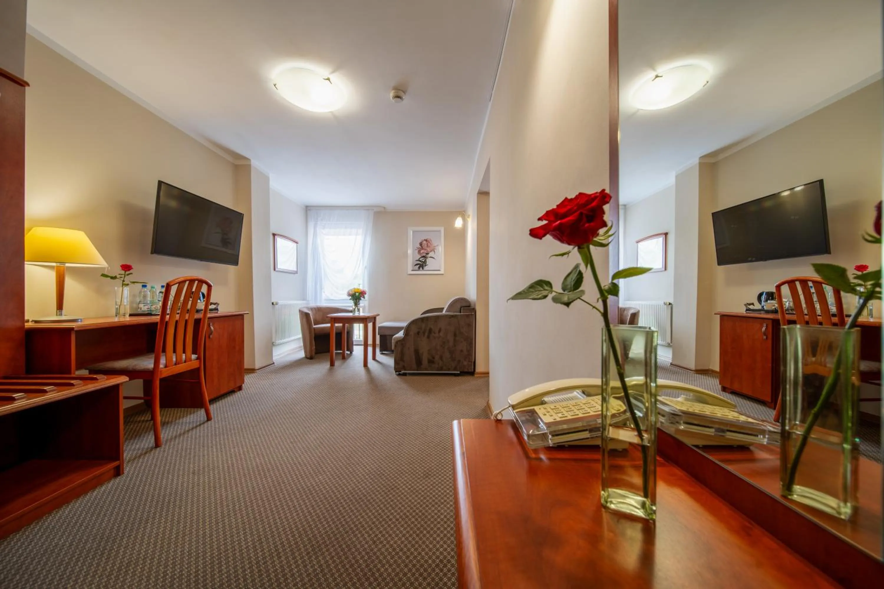 Seating area in Hotel Gromada Łomża
