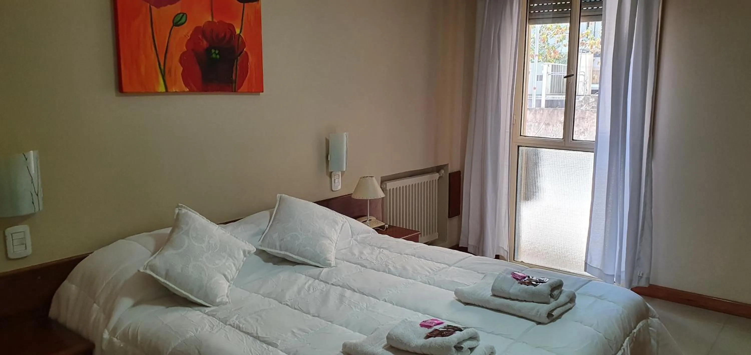 Bed in Hotel AATRAC Buenos Aires