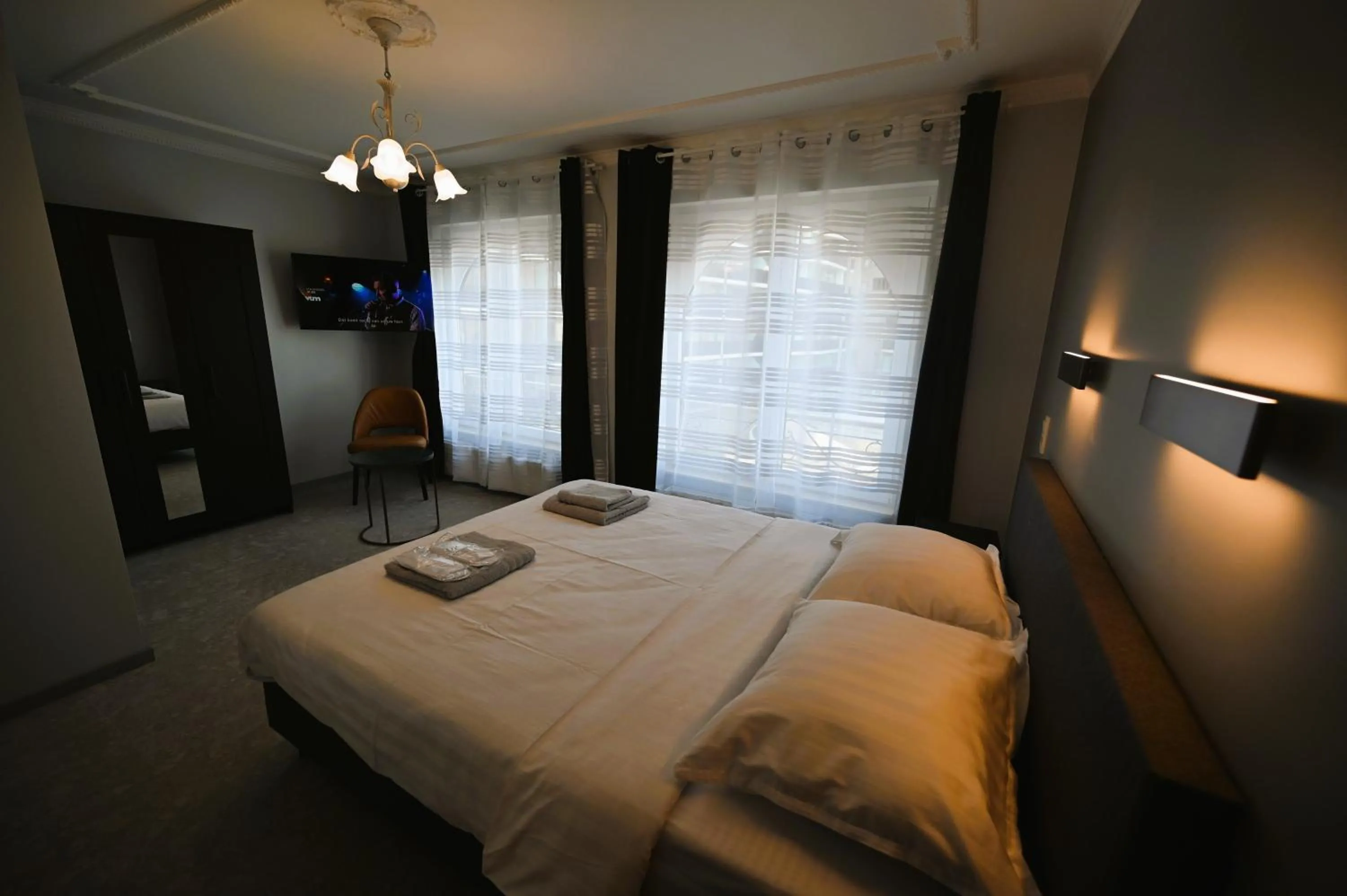 TV and multimedia, Bed in Cesar Palace