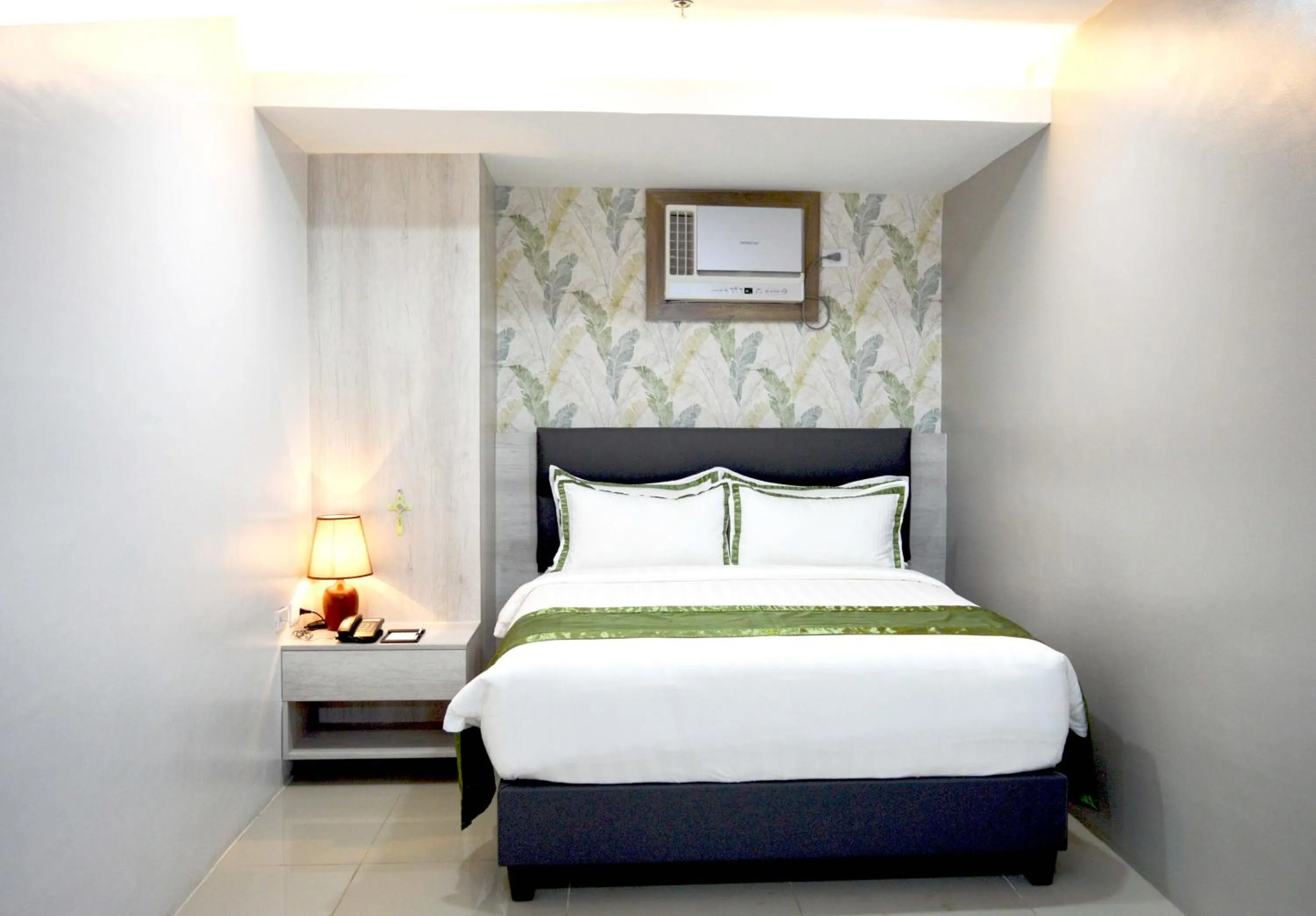 Bed in Carlosta Hotel