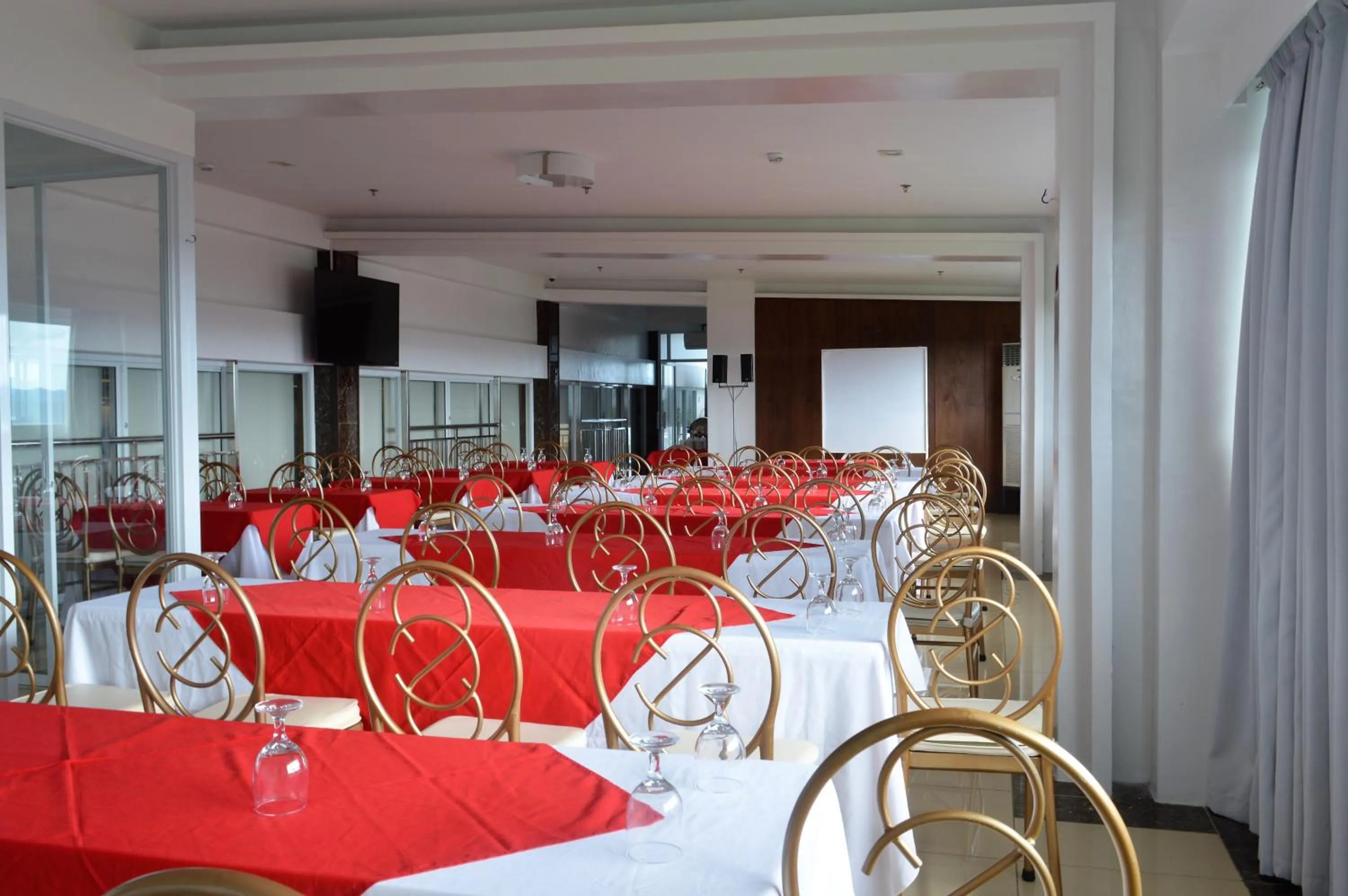 Property building in Carlosta Hotel