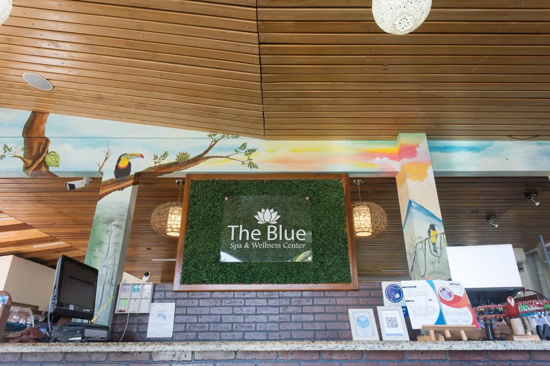 The Blue Suites & Spa