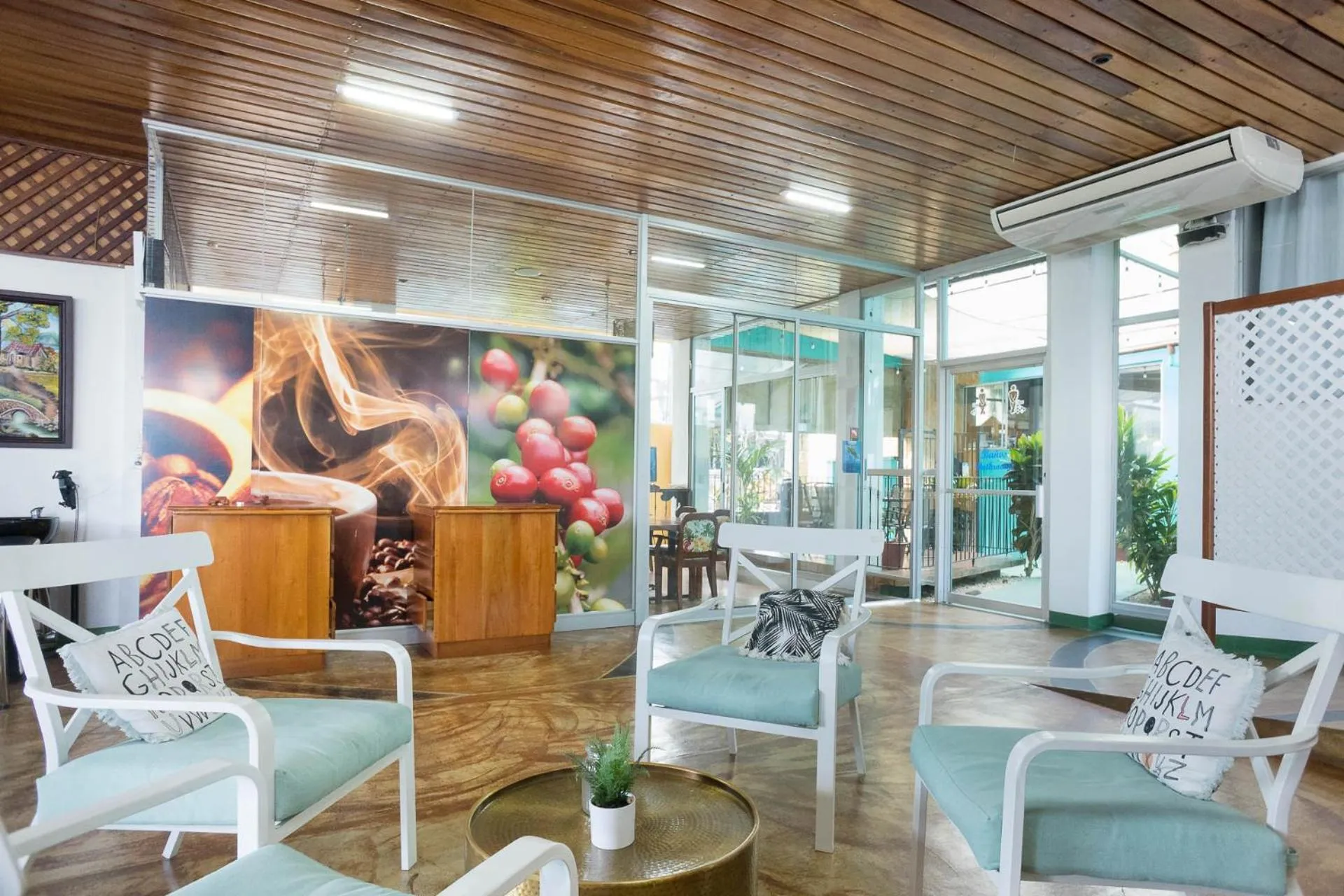 The Blue Suites & Spa