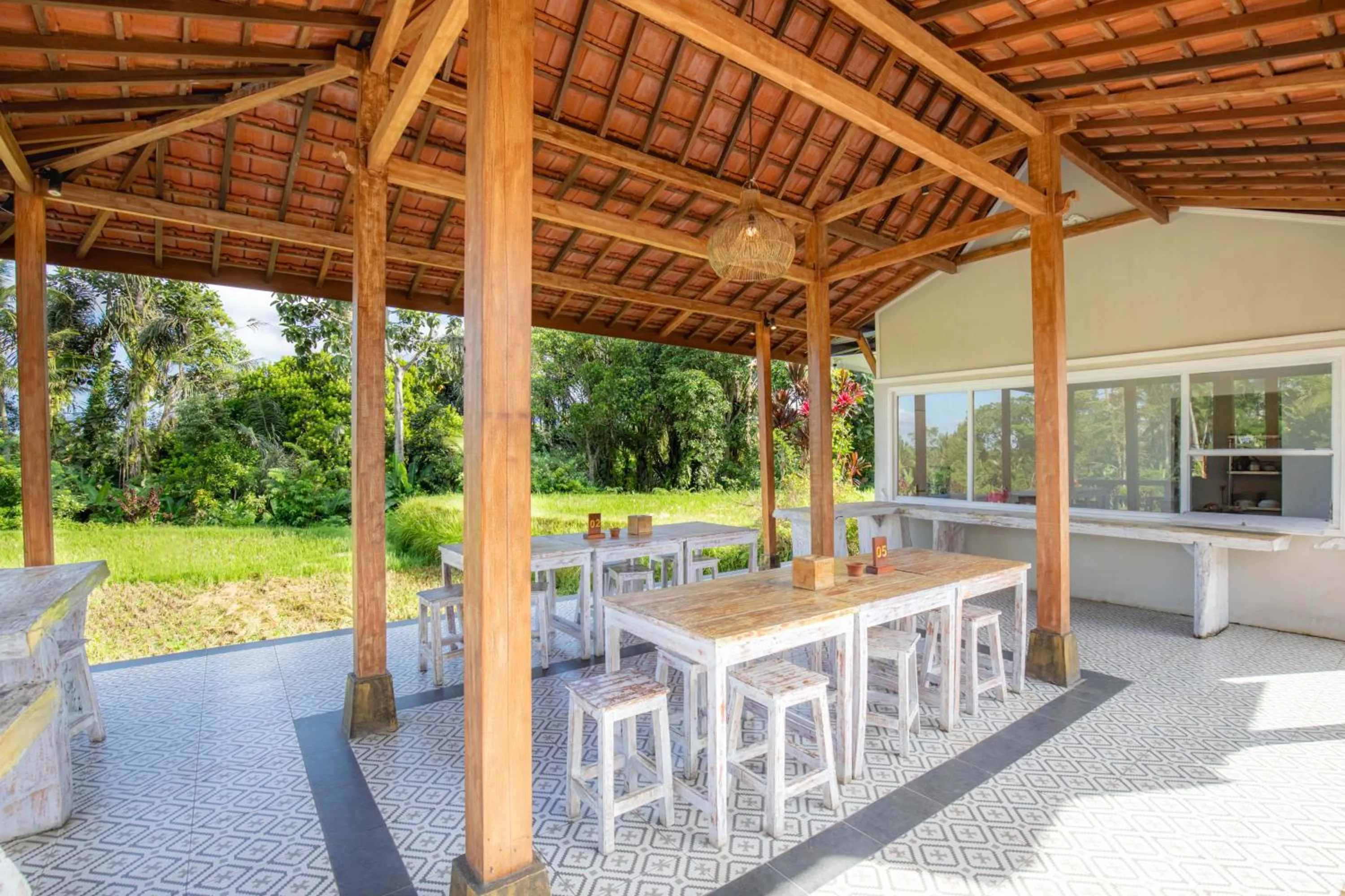 Restaurant/places to eat in Tanta Escape